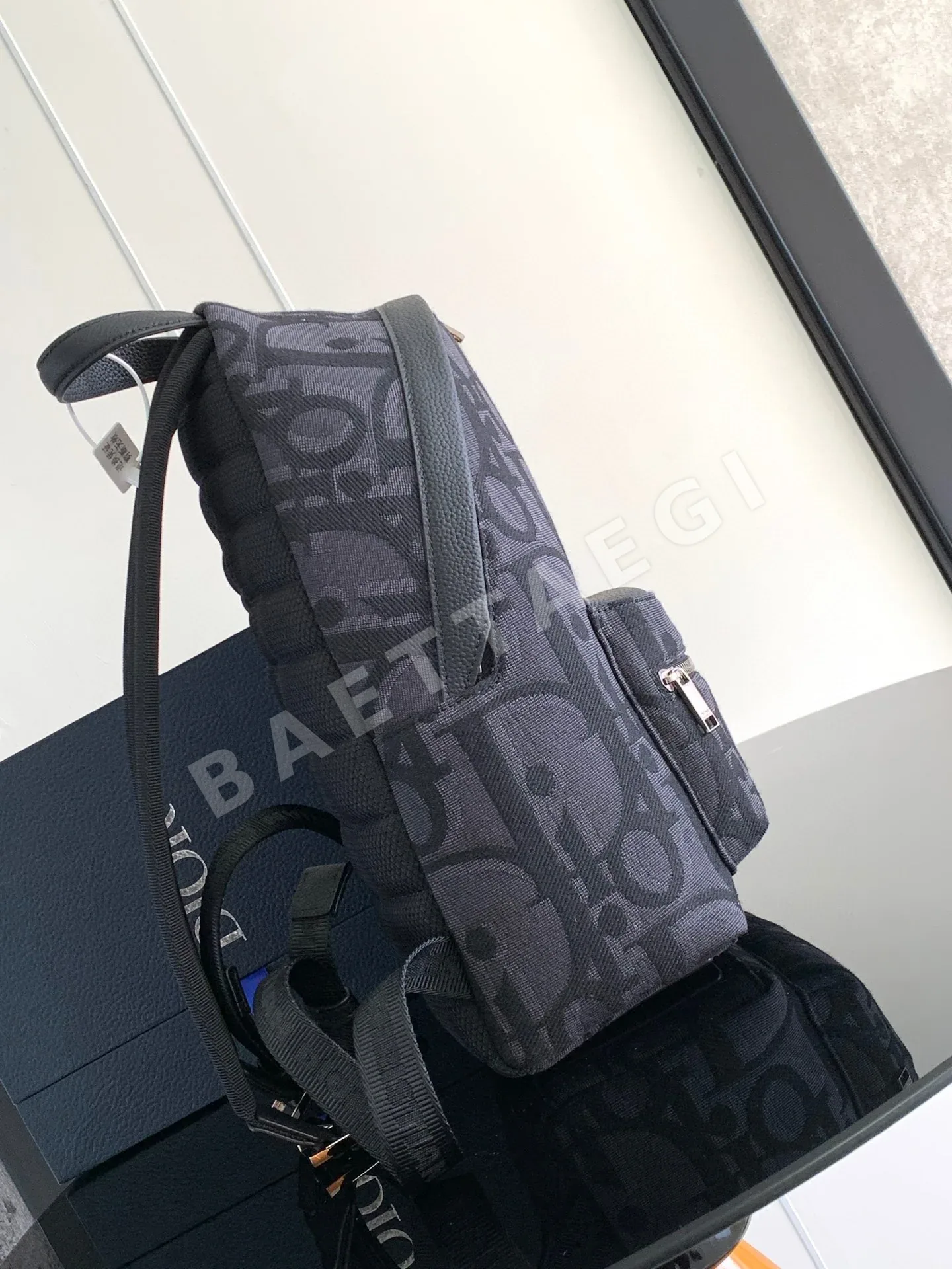 디올 라이더 백팩 상세 이미지 2