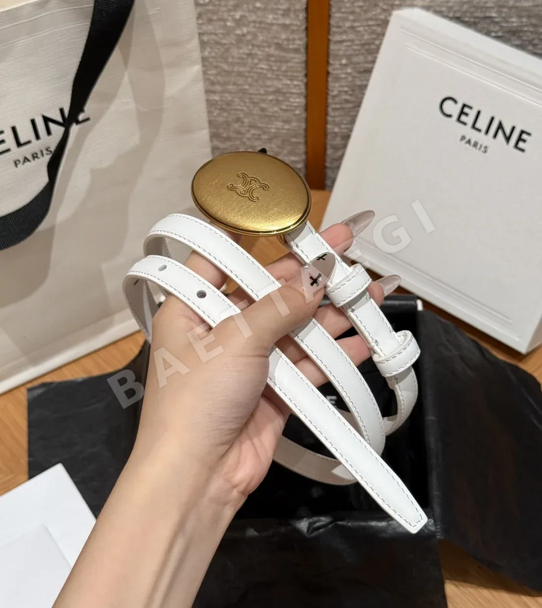 셀린느 트리옹 가죽 13mm 벨트 상세 이미지 2