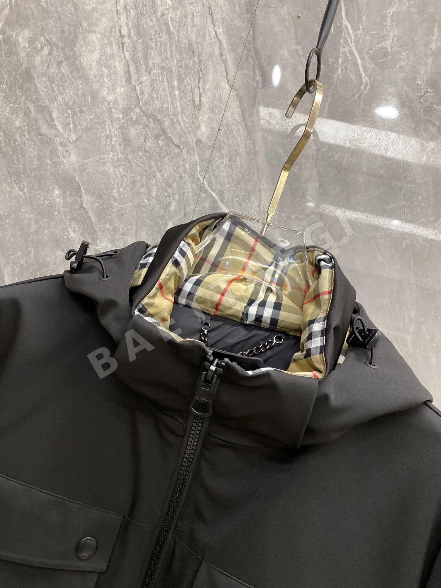 버버리 구스 다운 남성 패딩 재킷 상세 이미지 5