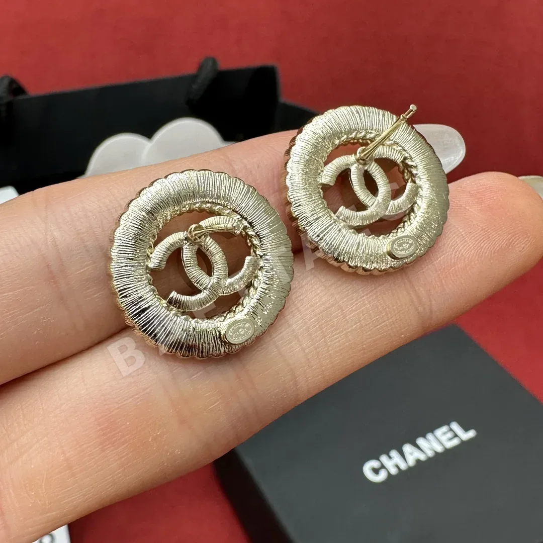 샤넬 24K 풀 다이아몬드 라운드 후프 더블 C 귀걸이 상세 이미지 4