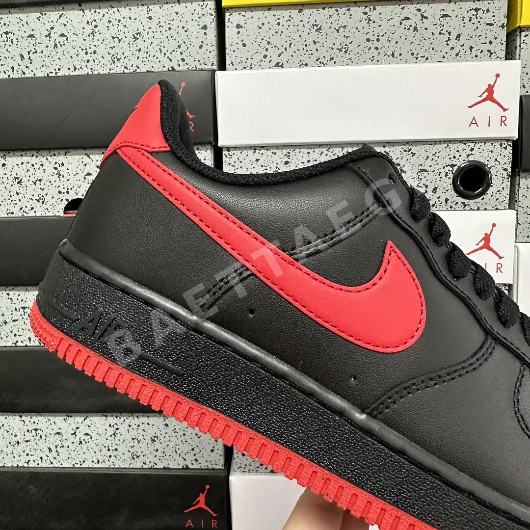 나이키 [G] 에어 포스 1 로우 블랙 레드 FJ4146-002 201765 Nike Air Force 1 Low '07 LV8 Vamps 상세 이미지 6