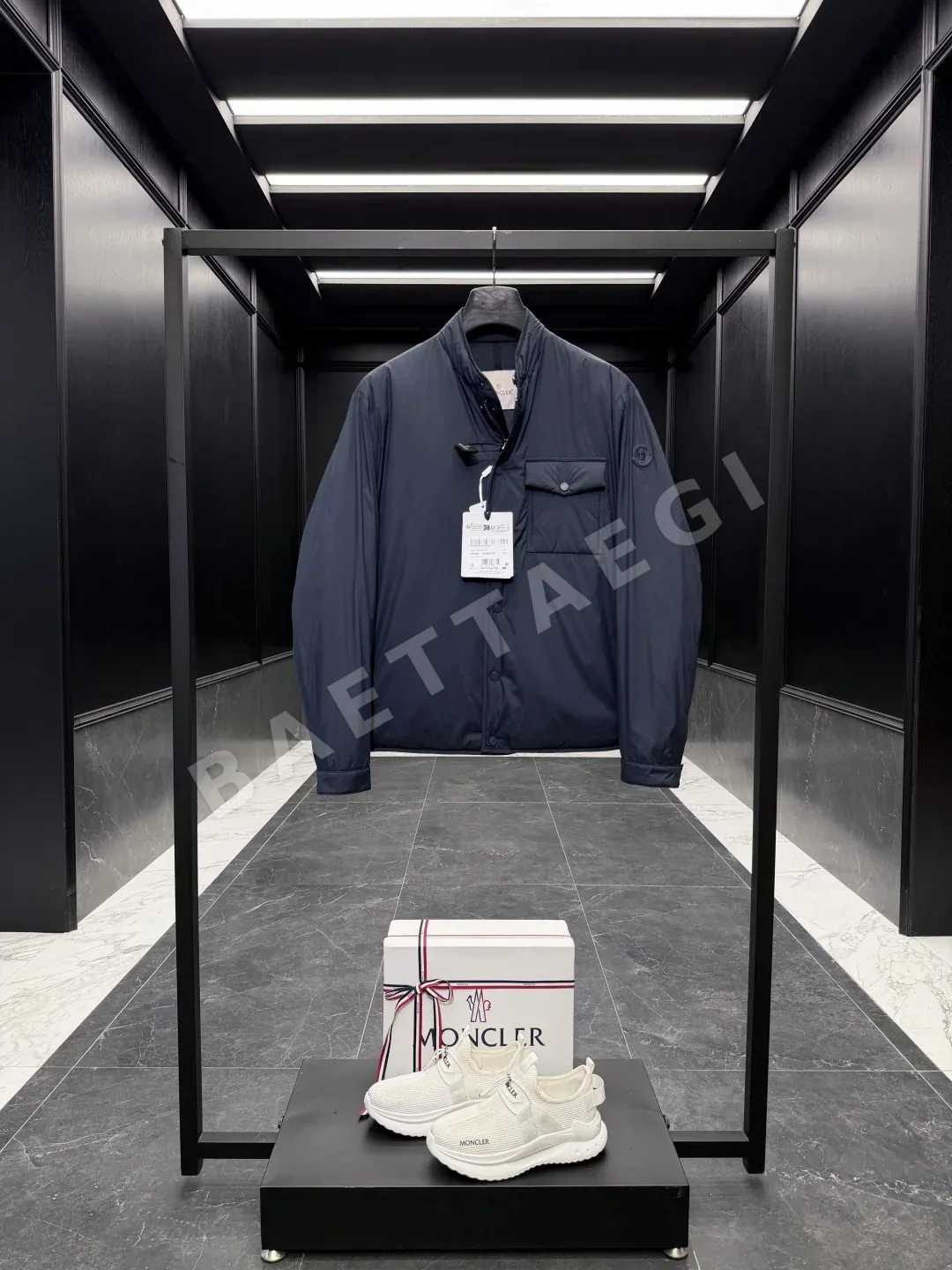 몽클레르 존다 남성 패딩 재킷 D00680 상세 이미지 2