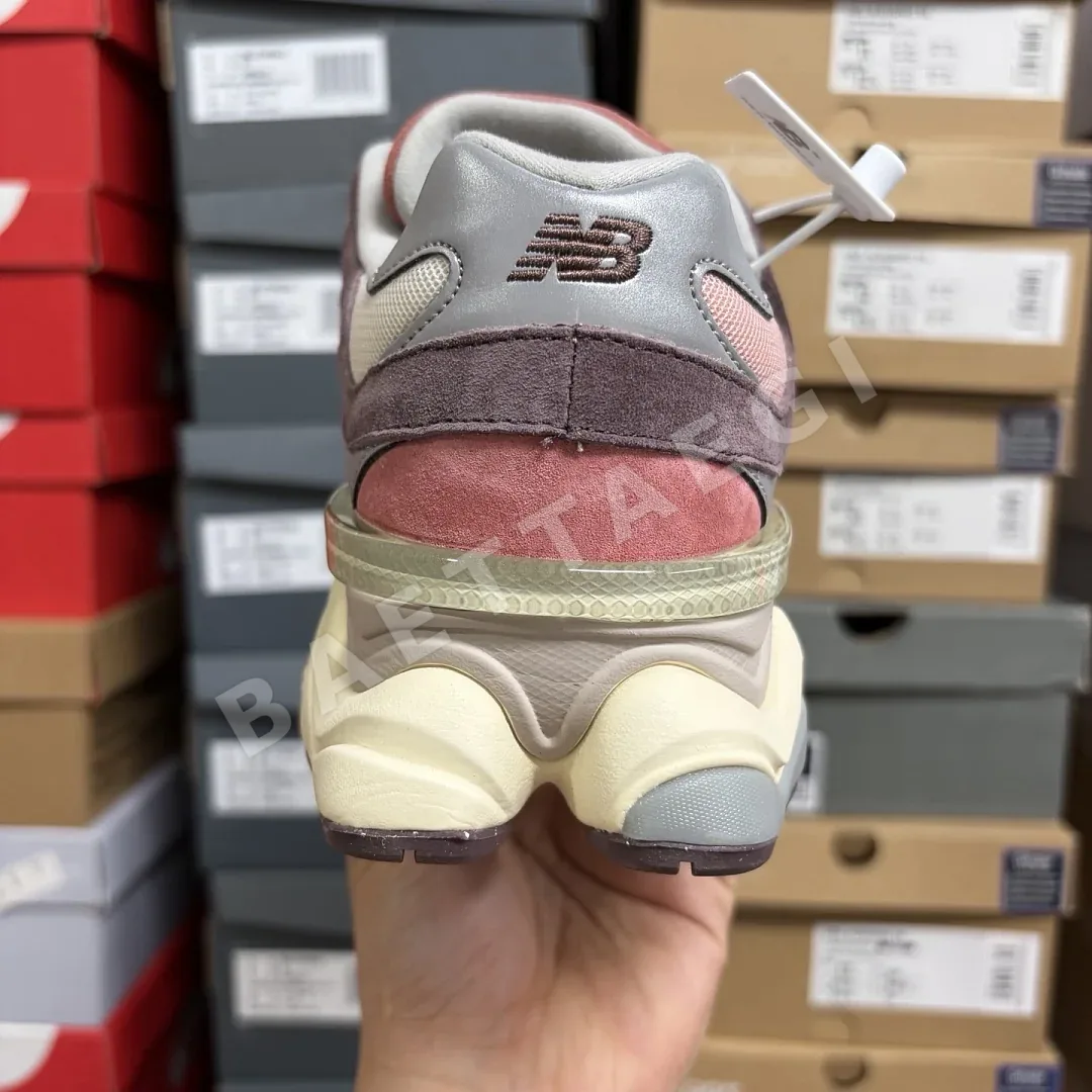 뉴발란스 [C] 9060 레드 U9060TRU 202102 New Balance 9060 상세 이미지 9