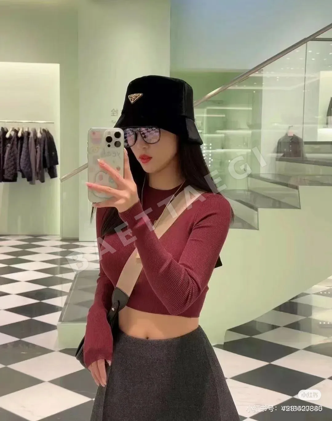 프라다 벨벳 야구모자 84914