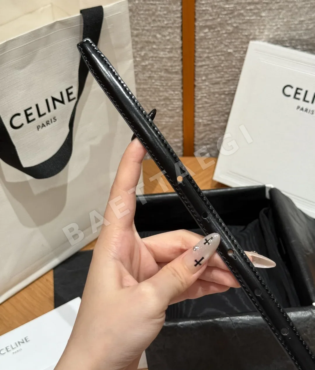 셀린느 트리옹 가죽 얇은 플레이트 벨트 상세 이미지 7