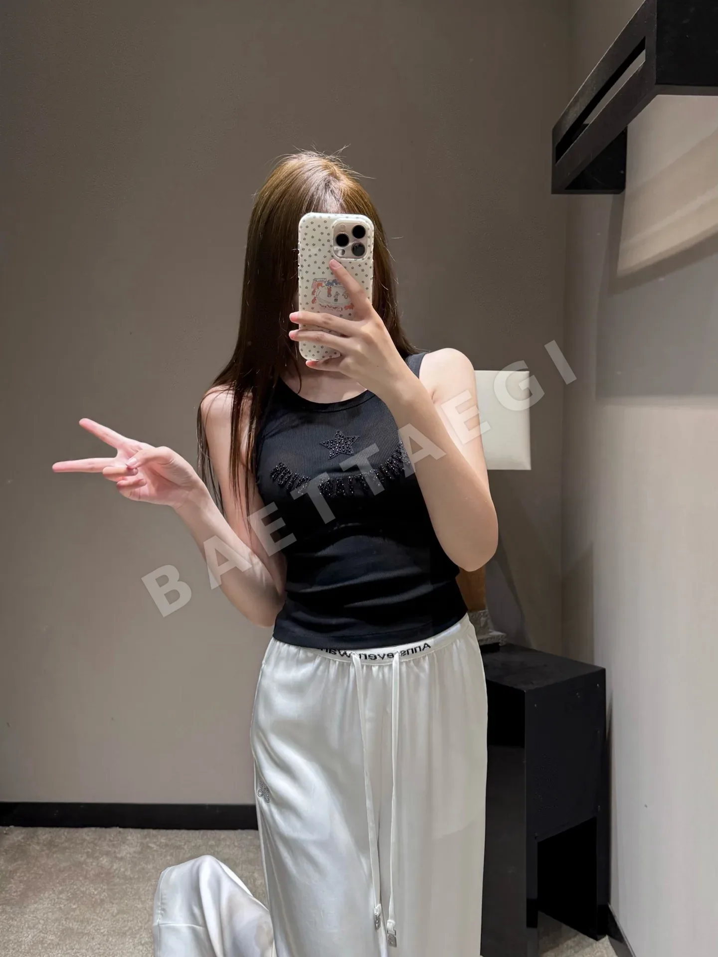 디올 비즈 별 장식 여성 반팔 티셔츠 92536