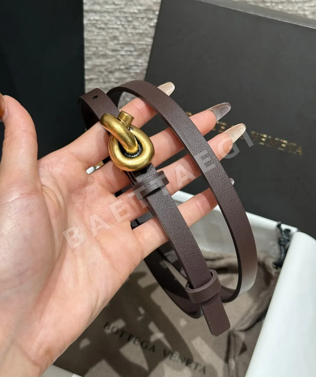 보테가베네타 노트 소가죽 벨트 상세 이미지 3