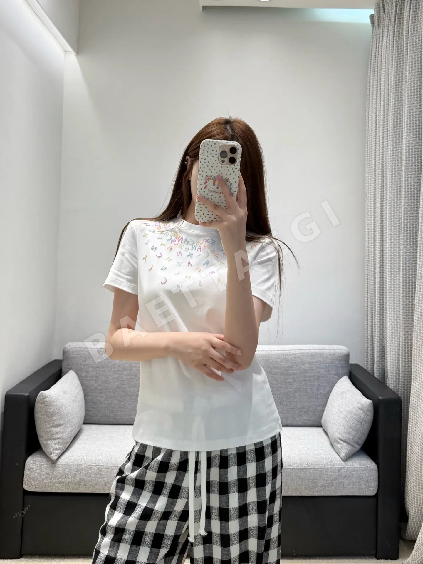 샤넬 여성 자수 반팔 티셔츠 103598