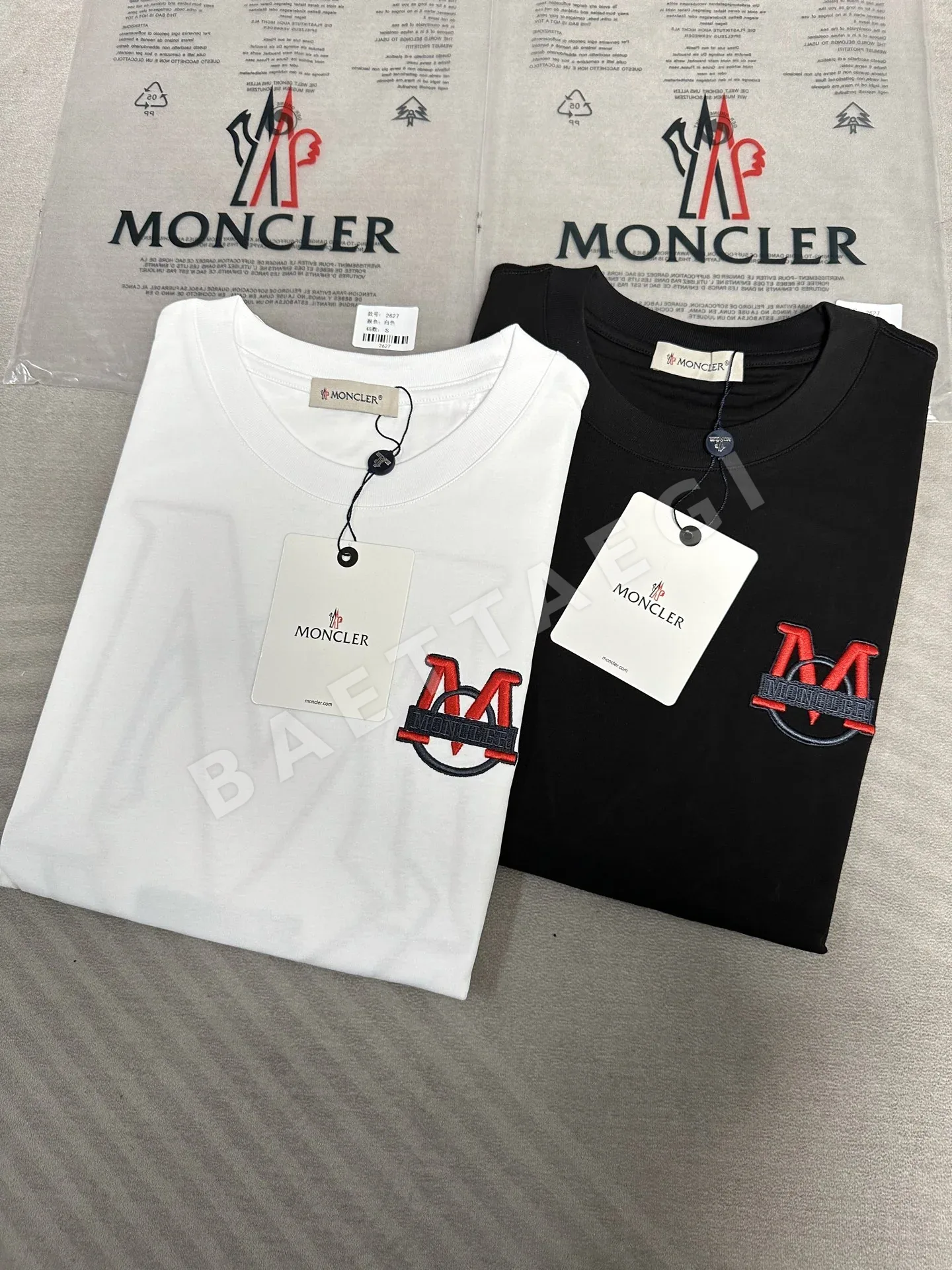 몽클레르 남성 코튼 반팔 티셔츠 상세 이미지 2
