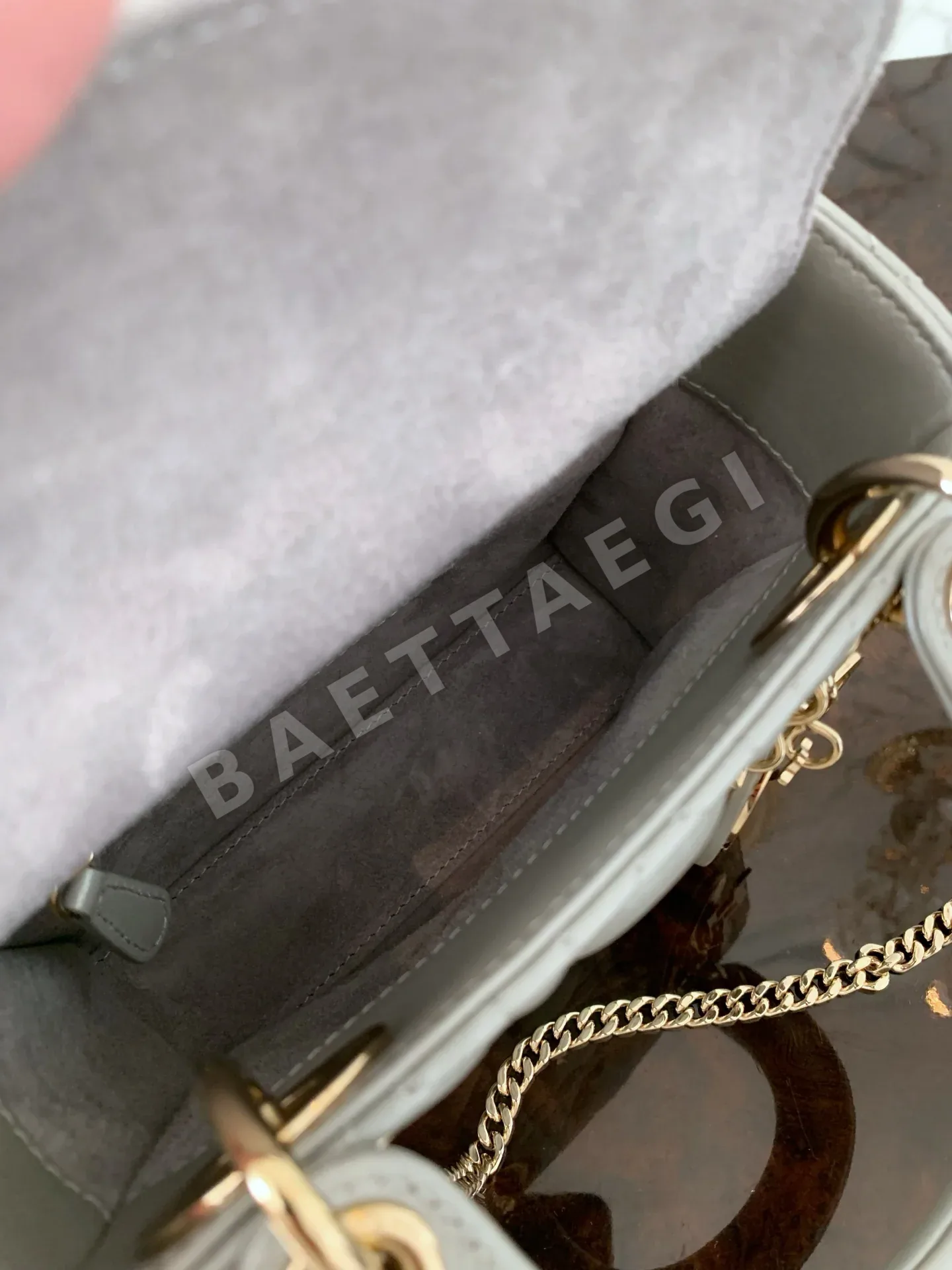 디올 그레이 레디 슬리퍼 가방 상세 이미지 8