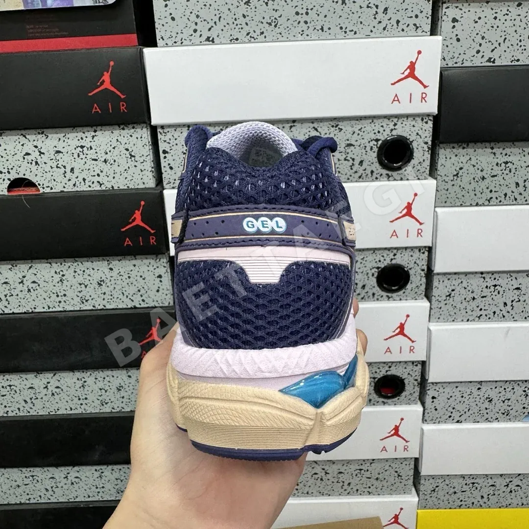 아식스 [TOP] 젤 큐뮬러스 16 1203A763-020 200297 Asics Gel-Cumulus 16 Purple Cloud Grey 상세 이미지 8