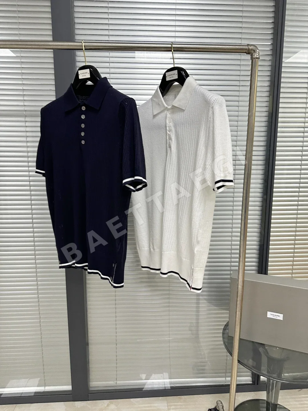 톰브라운 패치워크 리브 니트 반팔 폴로셔츠 상세 이미지 5