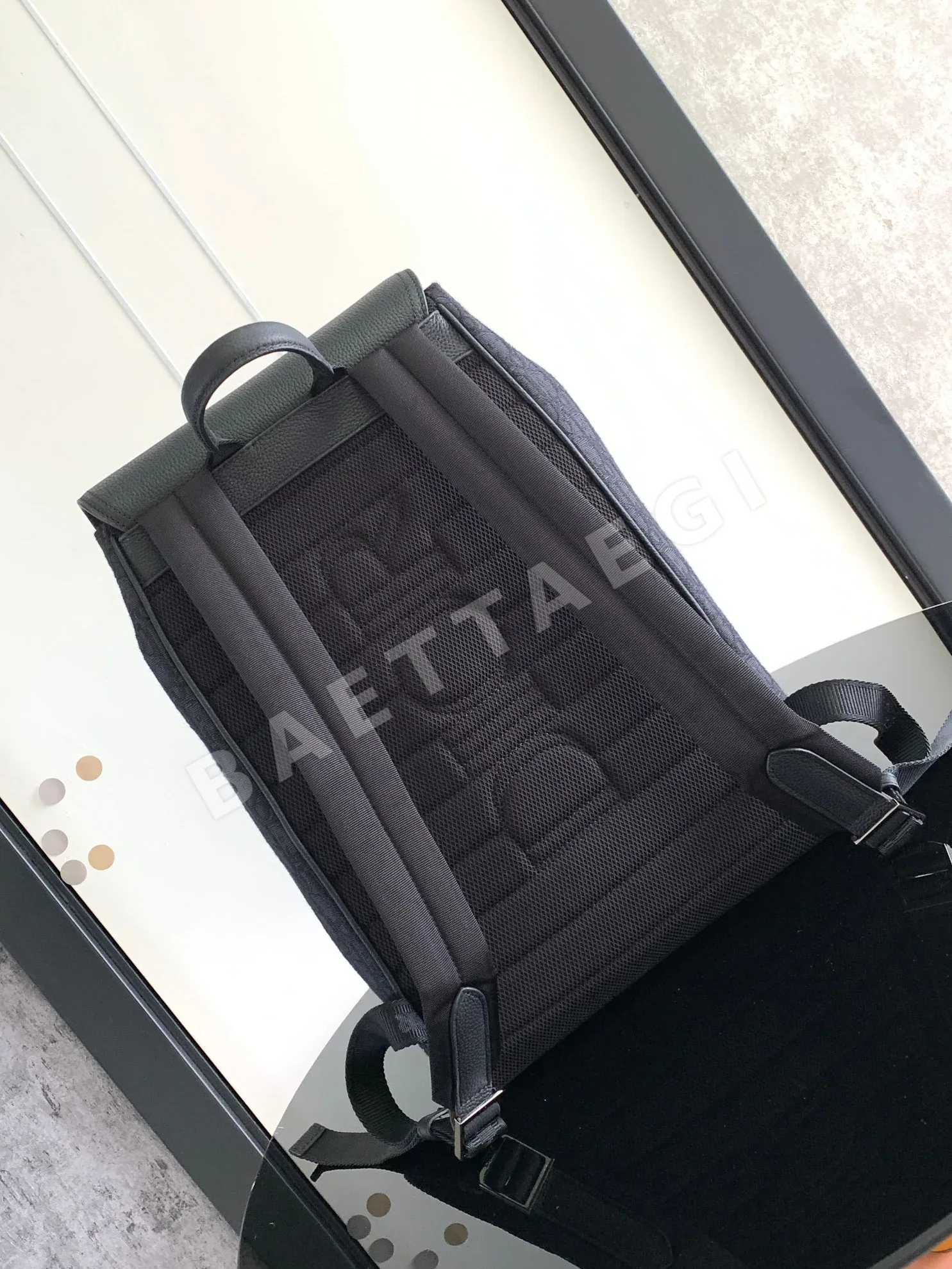 디올 새들 자카드 백팩 상세 이미지 3