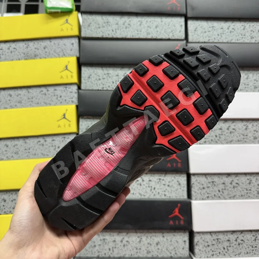 나이키 [WE] 에어 맥스 95 OG IM7410-001 201736 Nike Air Max 95 OG Big Bubble Solar Red 상세 이미지 6
