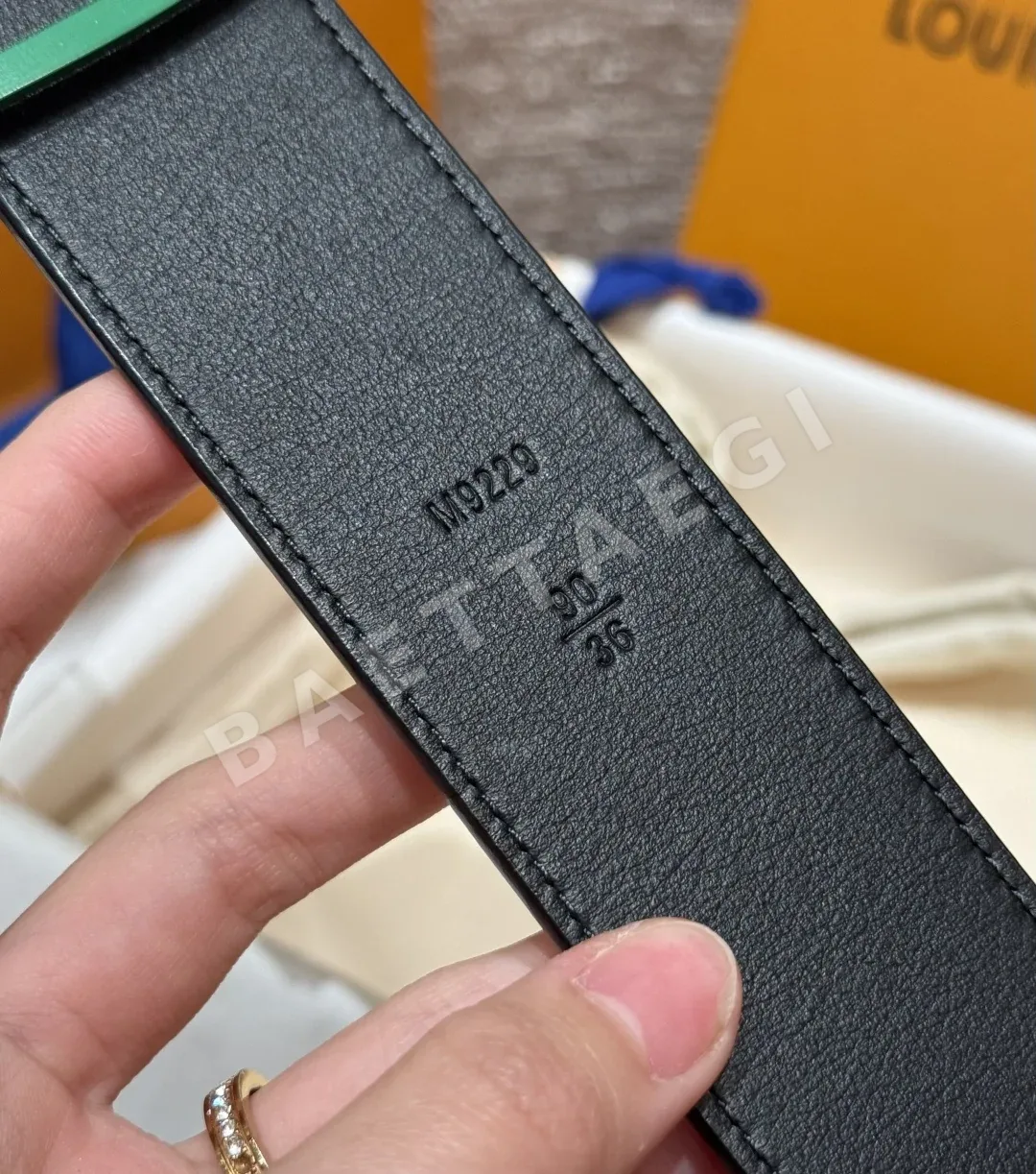 루이비통 타임리스 에피 40mm 리버시블 벨트 상세 이미지 7