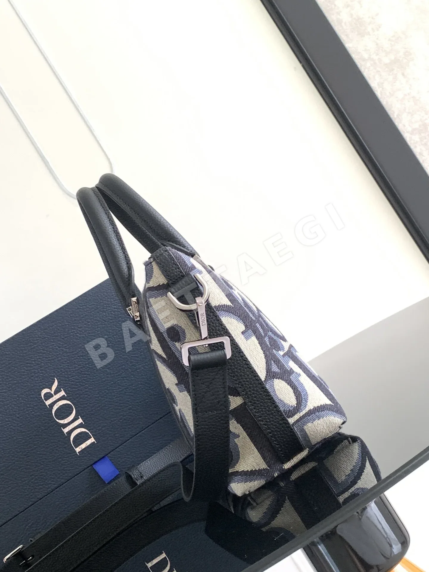 디올 위크엔더 25 토트 가방 상세 이미지 2