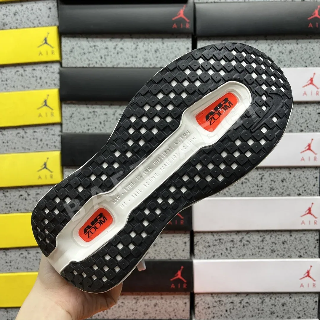 나이키 [CG] 보메로 프리미엄 HQ2050-308 201986 Nike Vomero Premium 상세 이미지 6