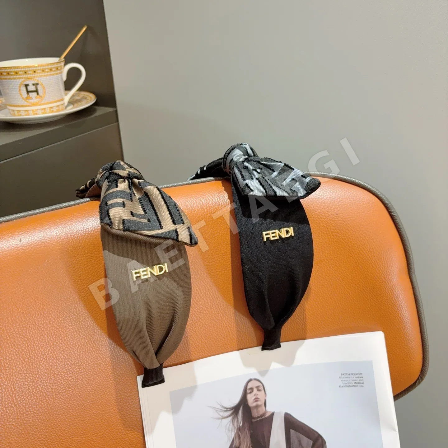 펜디 더블F 리본 헤드밴드 185011