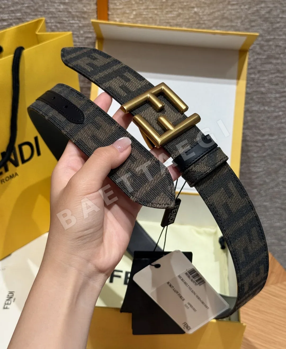 펜디 FF 리버서블 가죽 벨트 35mm 상세 이미지 9
