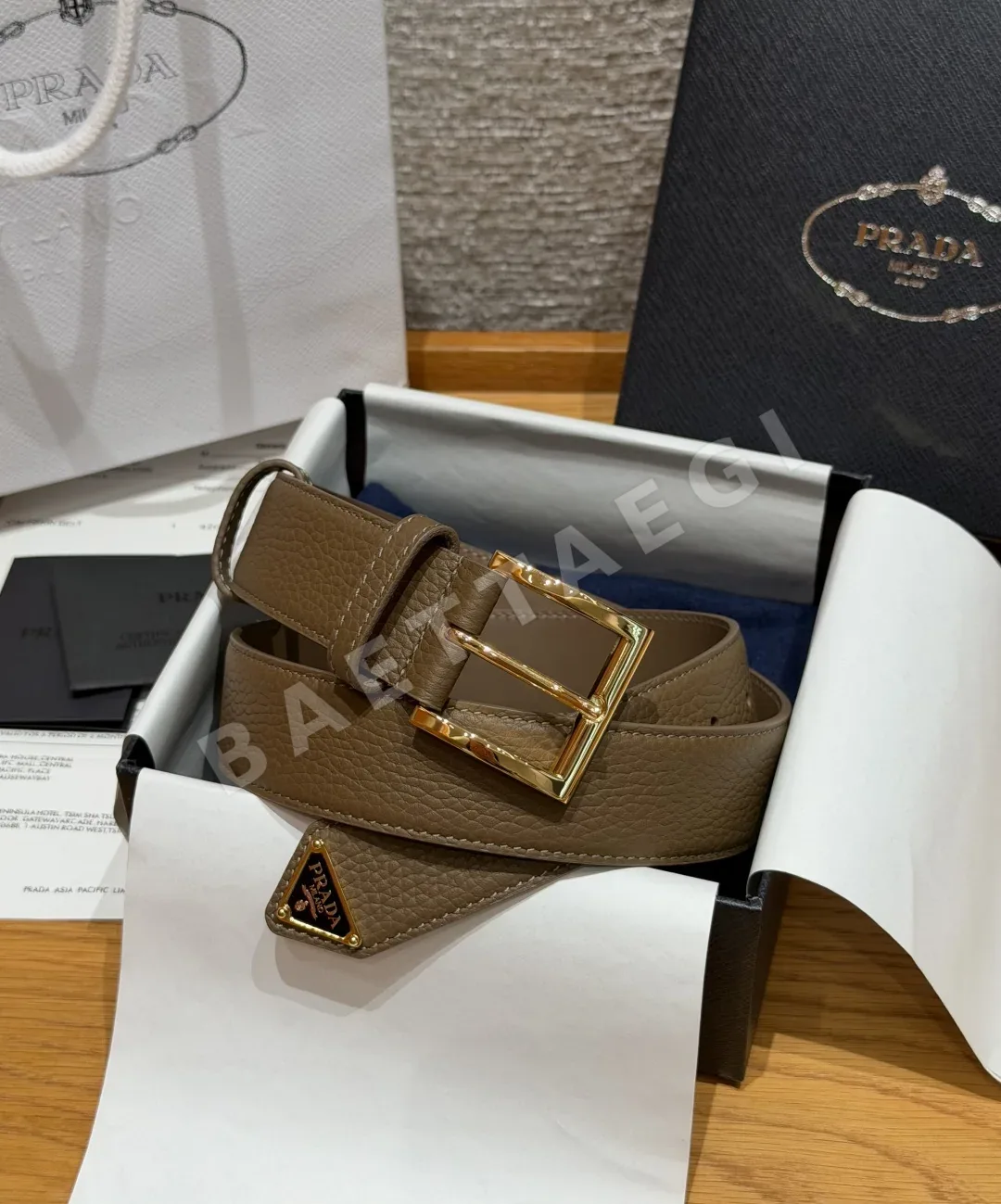 프라다 가죽 삼각로고 벨트 33mm 179419