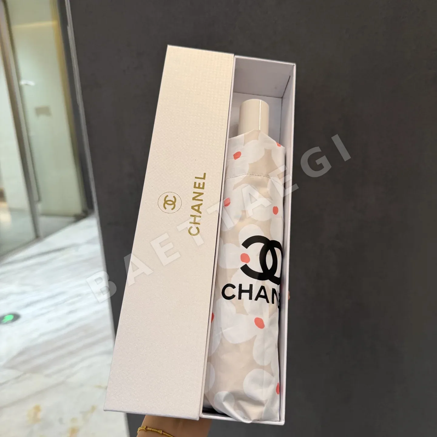 샤넬 3단 접이식 자동 우산 85355
