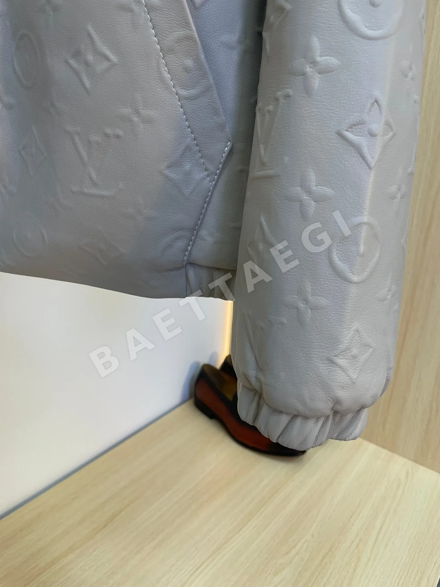 루이비통 엠보스드 램스킨 남성 자켓 상세 이미지 8