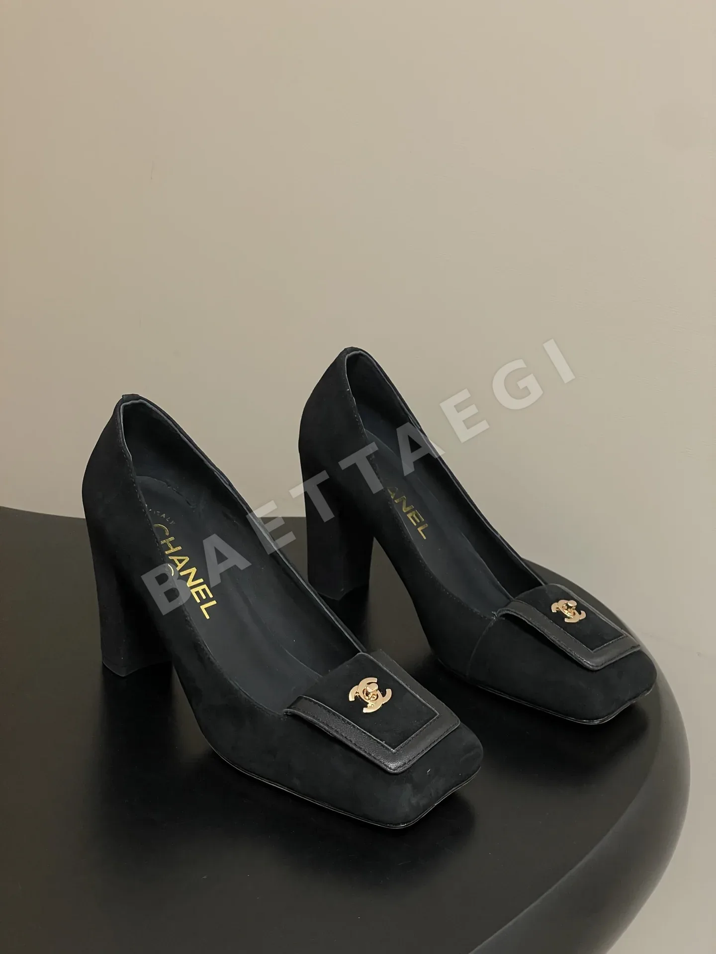 샤넬 더블 C 버클 하이힐 신발 105076