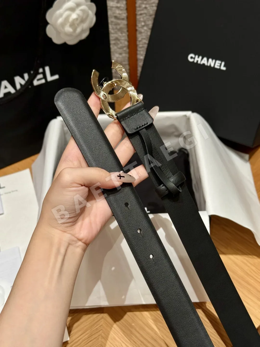 샤넬 클래식 더블 C 골드 버클 소가죽 벨트 상세 이미지 5