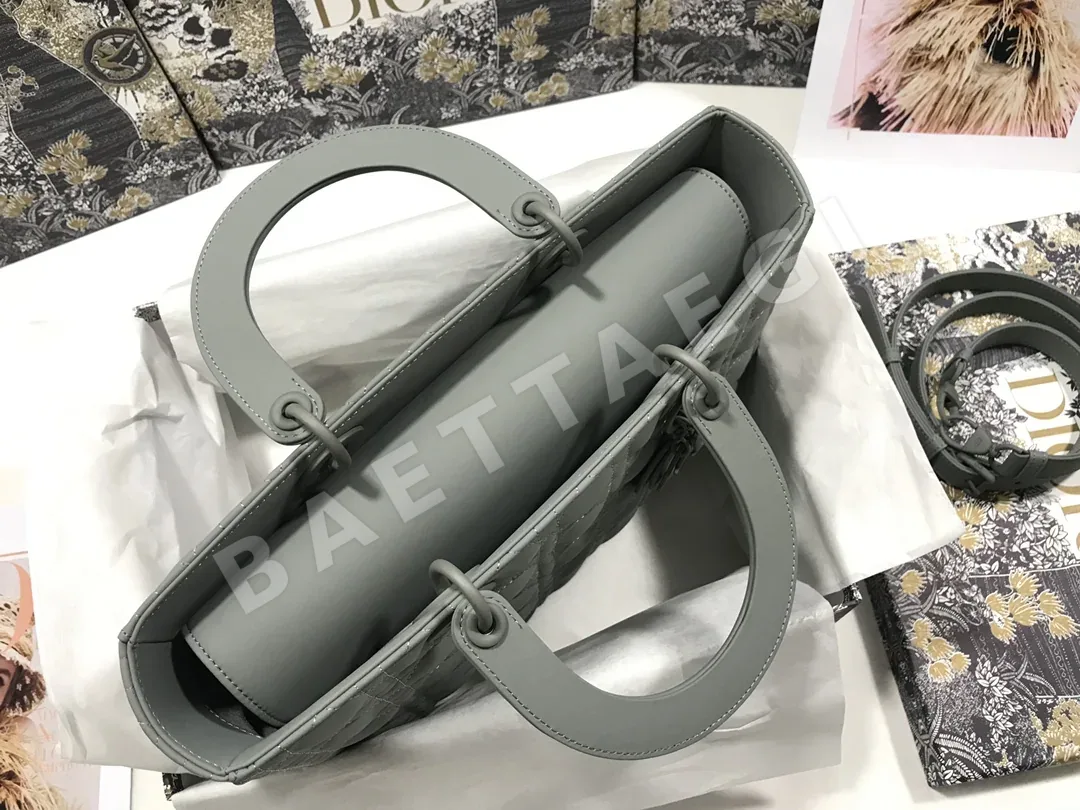 디올 울트라마트 블랙 송아지가죽 가방 상세 이미지 7