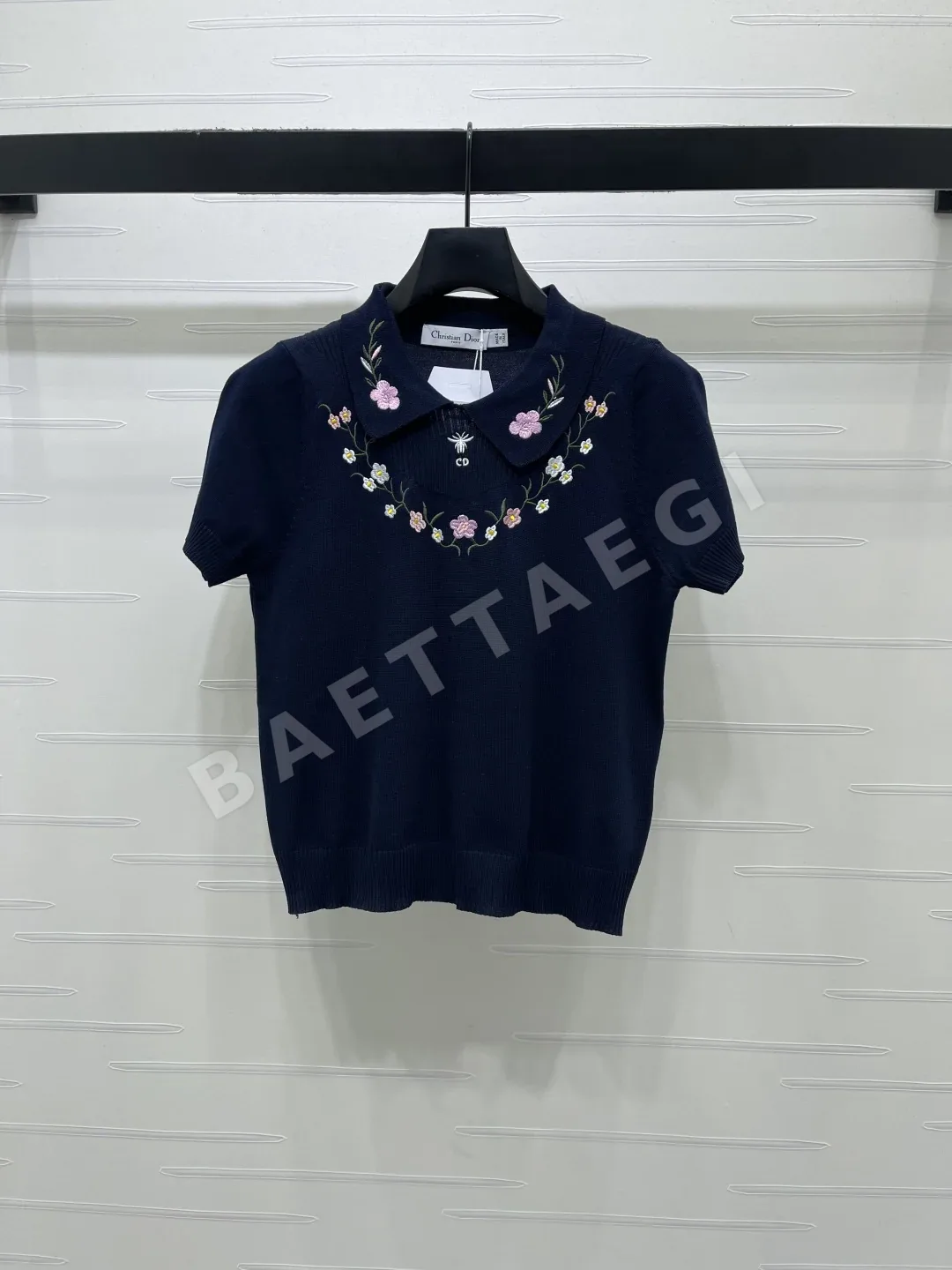 디올 자수 니트 카라 반팔 탑 51840