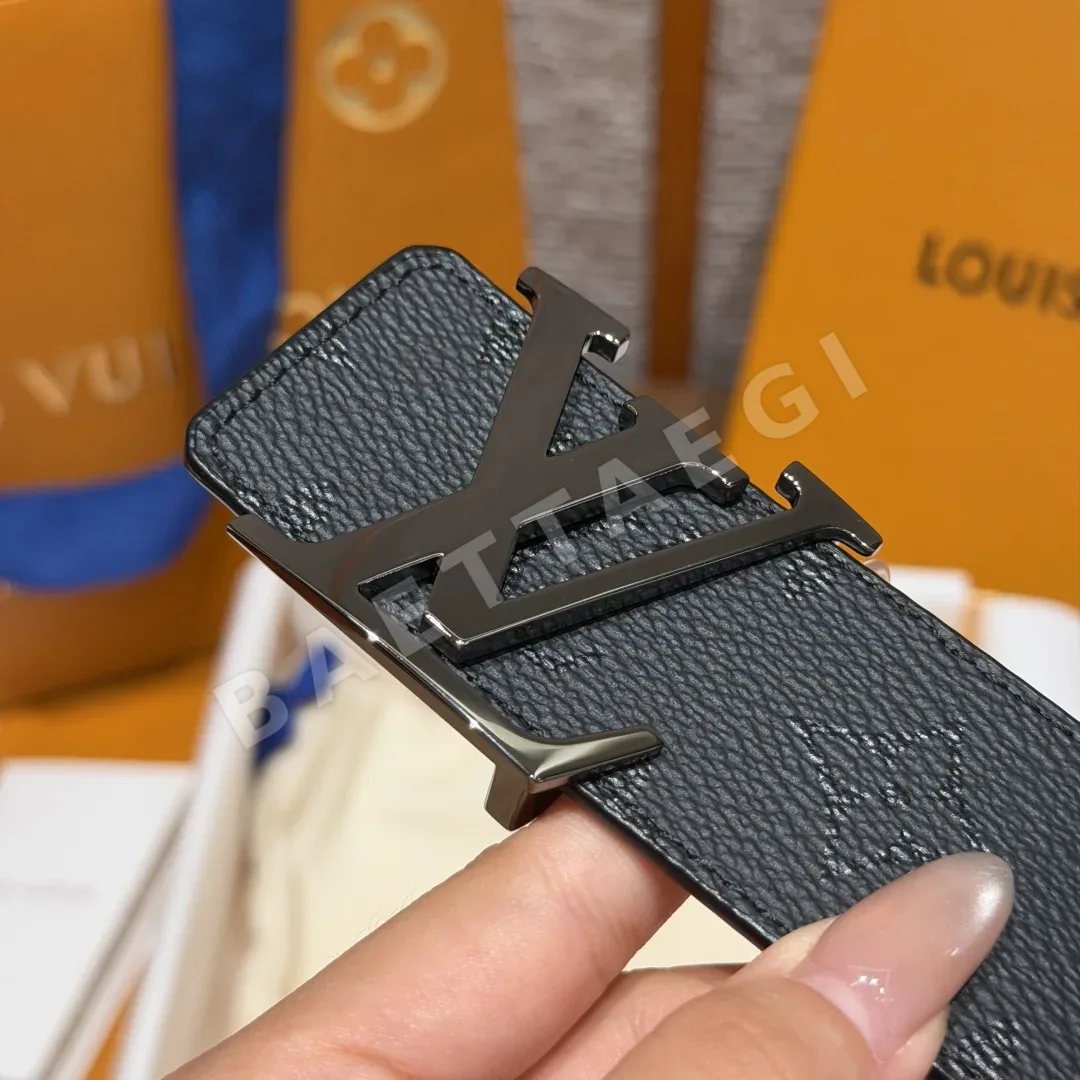 루이비통 이니셜 미드나이트 40mm 리버시블 벨트 상세 이미지 5