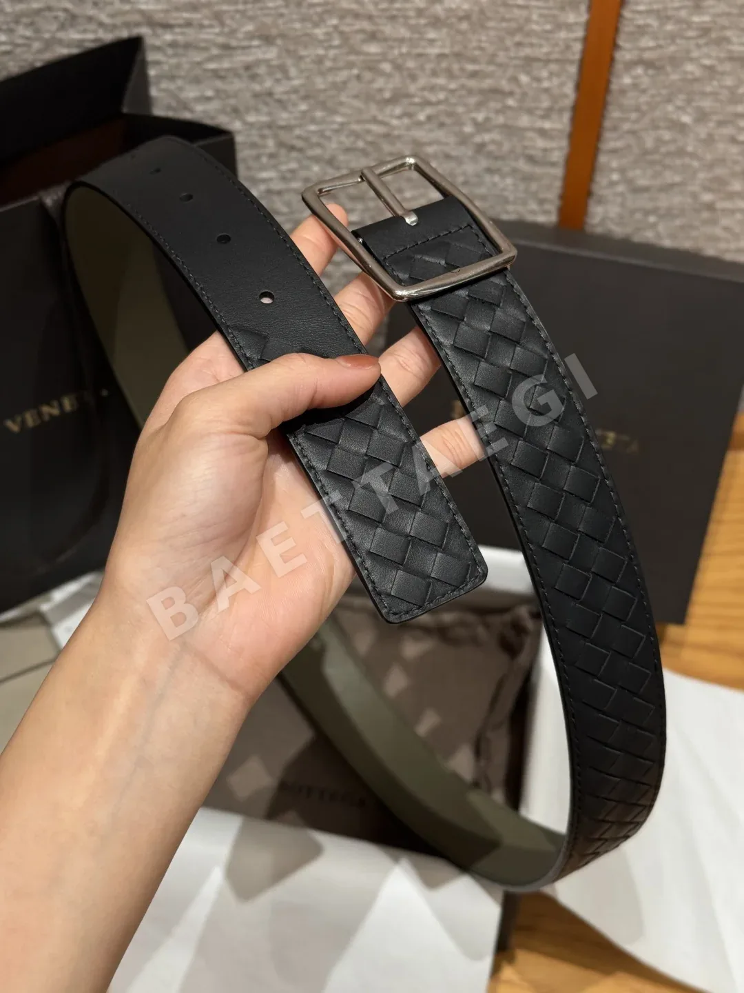 보테가베네타 송아지가죽 남성 벨트 상세 이미지 6