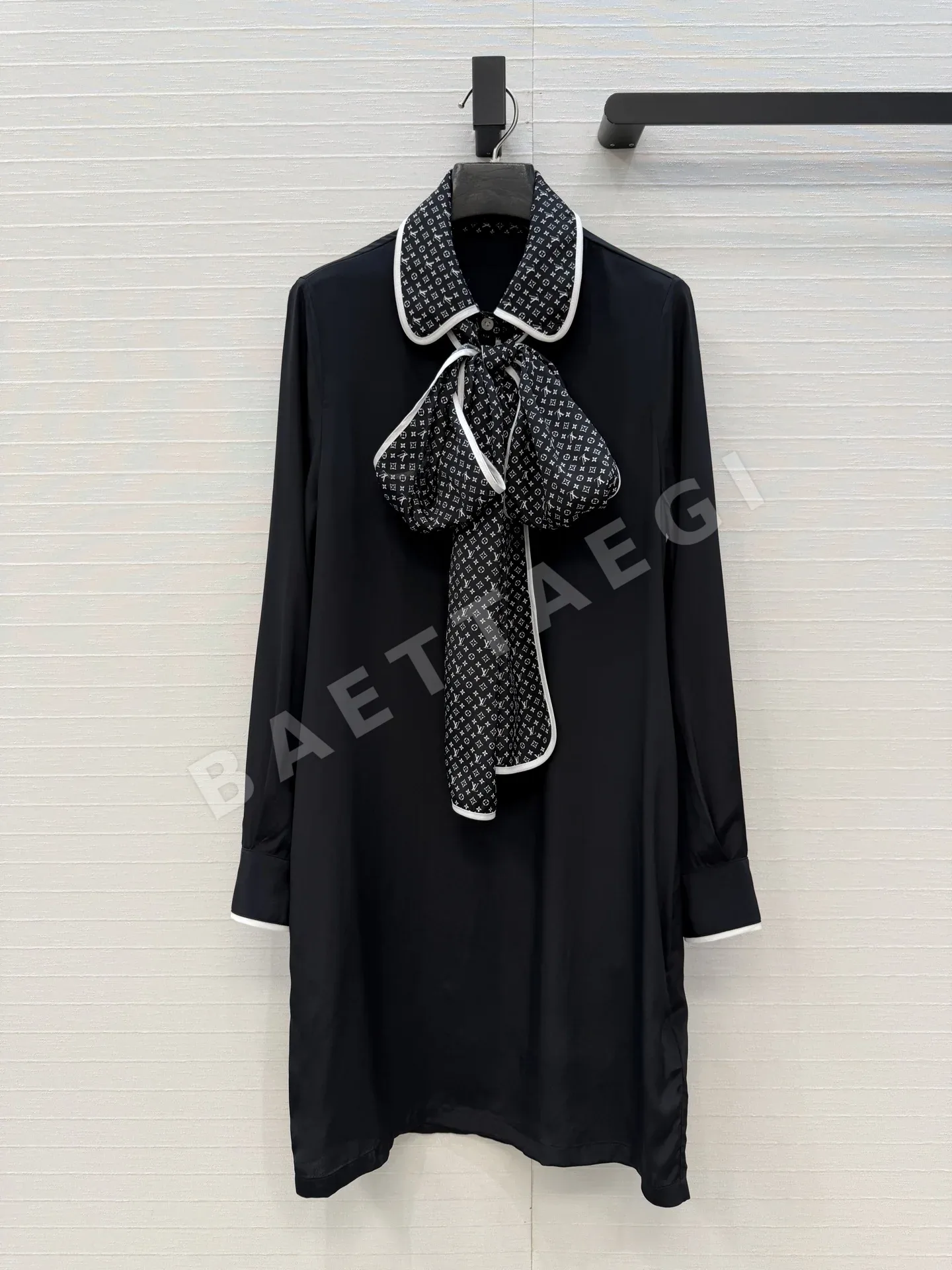 루이비통 프릴 카라 실크 셔츠 상세 이미지 2