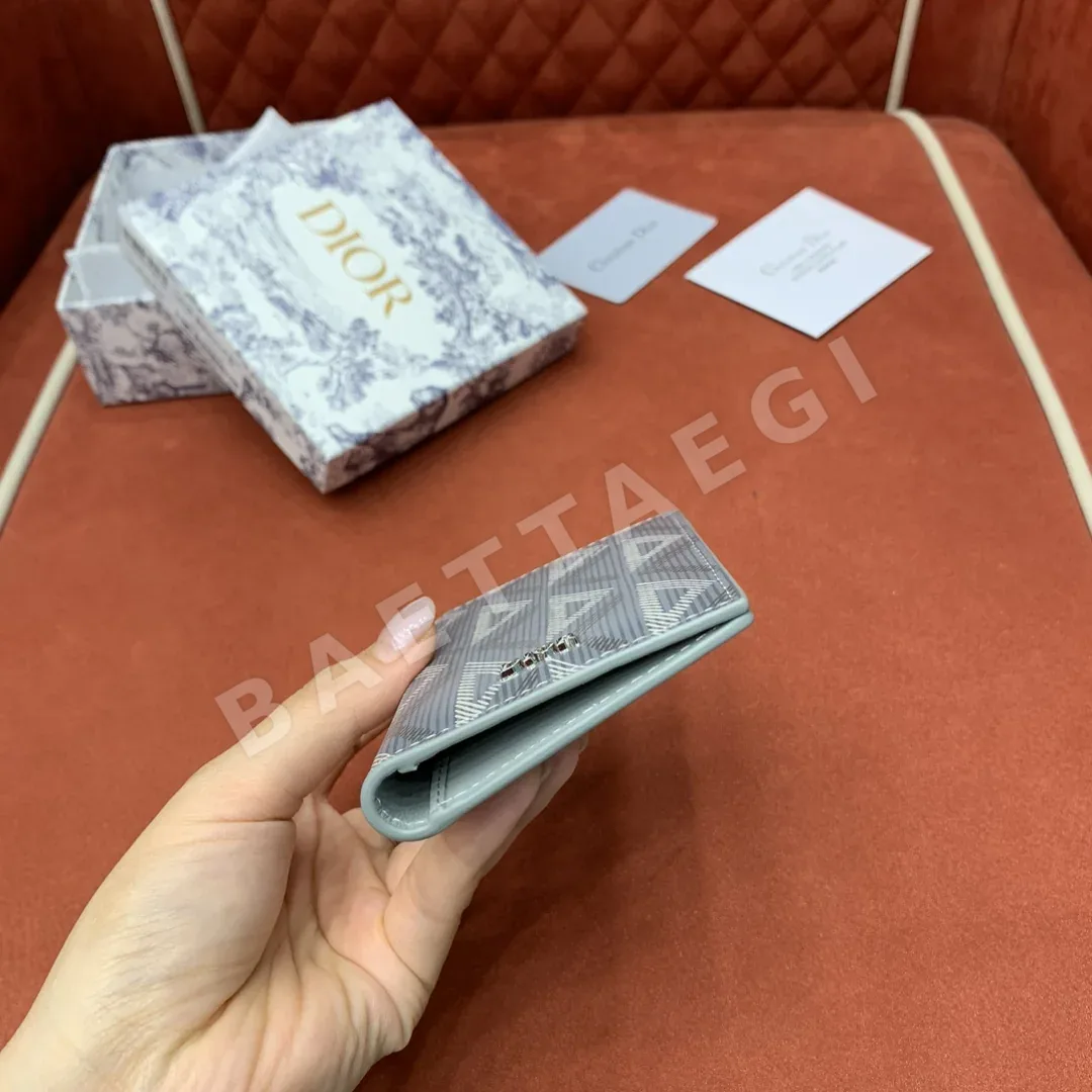 디올 CD 다이아몬드 패턴 카드홀더 지갑 상세 이미지 4