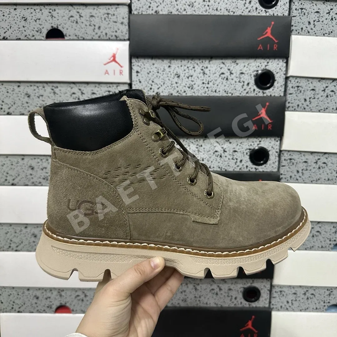 어그 [OT] 5868 209137 UGG 5868 상세 이미지 2