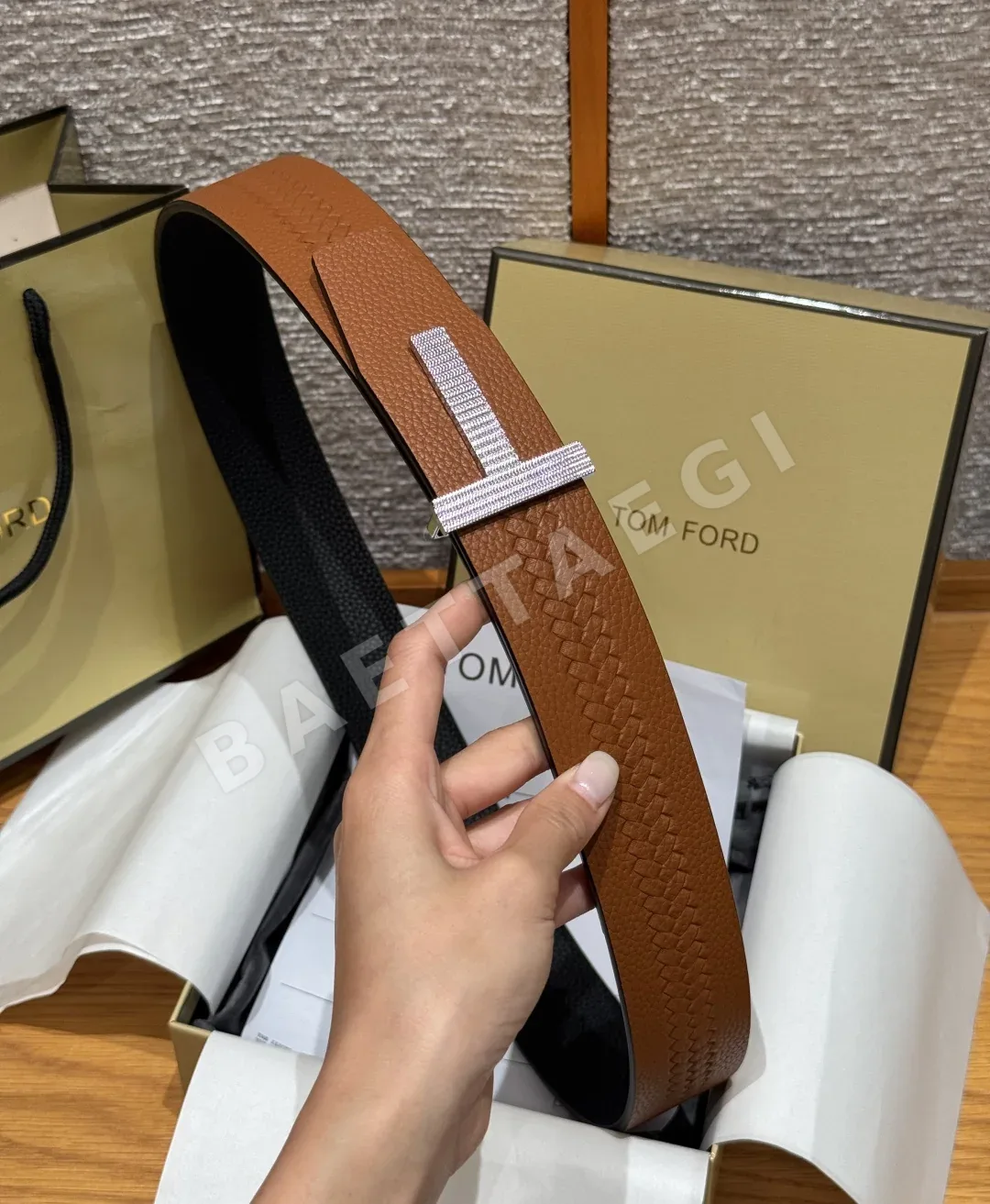 톰포드 브라운 가죽 엮은 벨트 상세 이미지 3