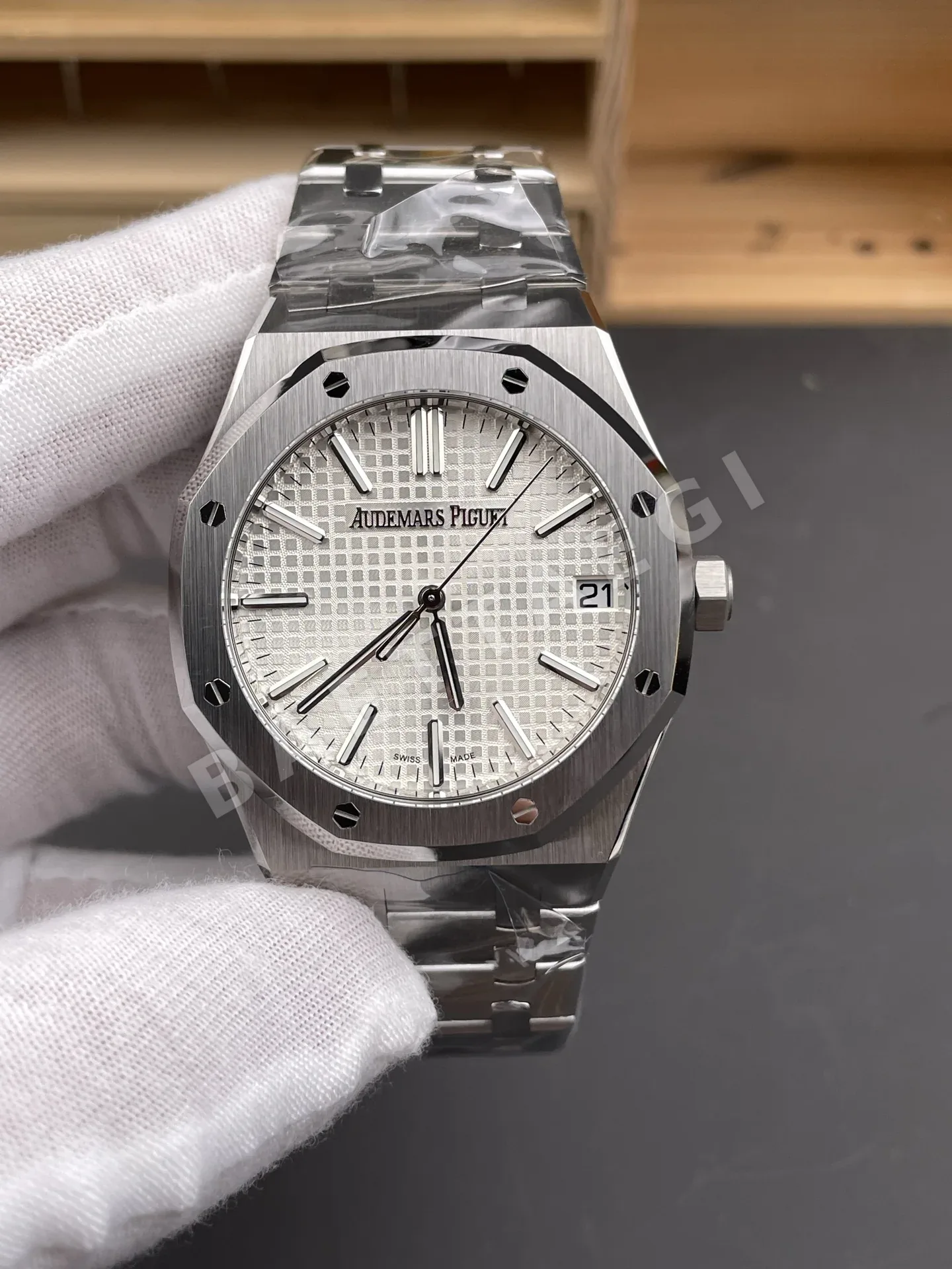 오데마피게 로얄오크 15510 화이트 다이얼 41mm 시계 181812