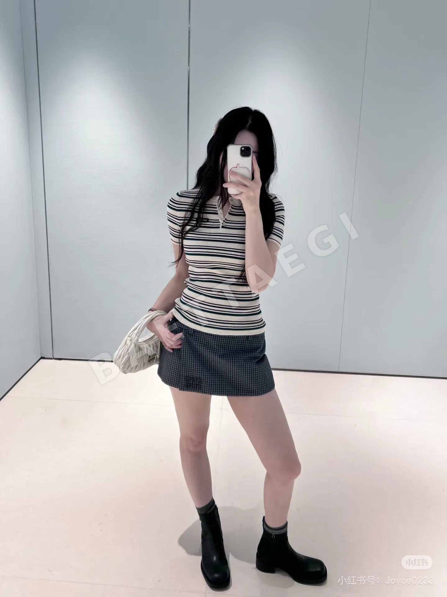 미우미우 슬림핏 캐시미어 반팔 티셔츠 상세 이미지 2