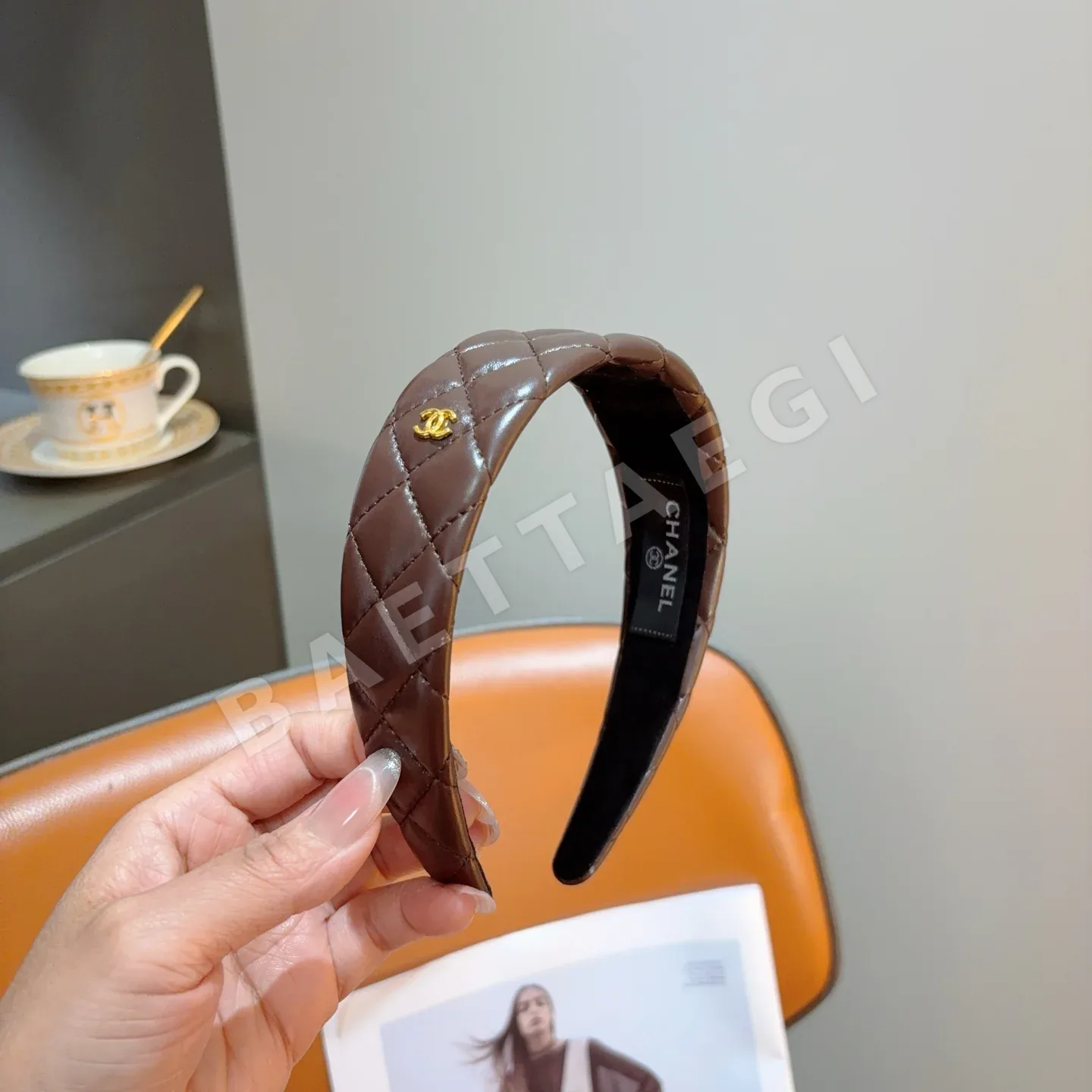 샤넬 다이아몬드 패턴 가죽 헤어밴드 상세 이미지 3