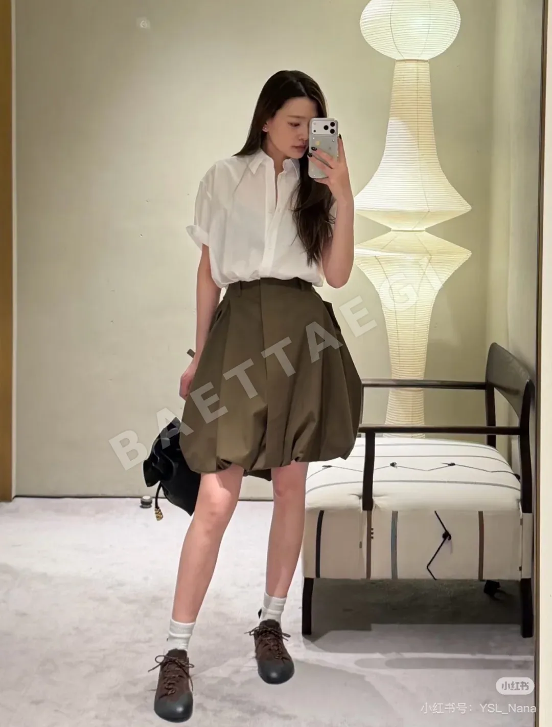 로에베 오리브 그린 불규칙 튤립 스커트 상세 이미지 3