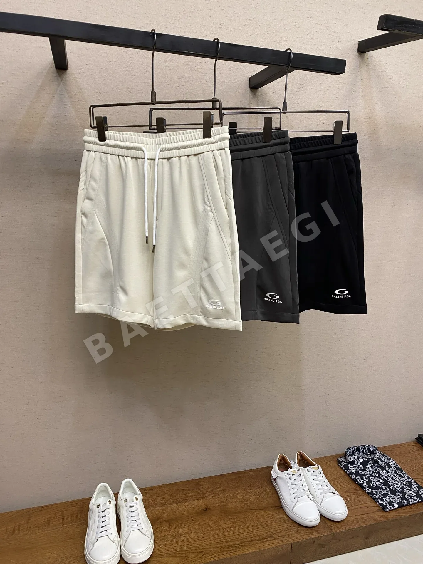 발렌시아가 남성 반바지 상세 이미지 3