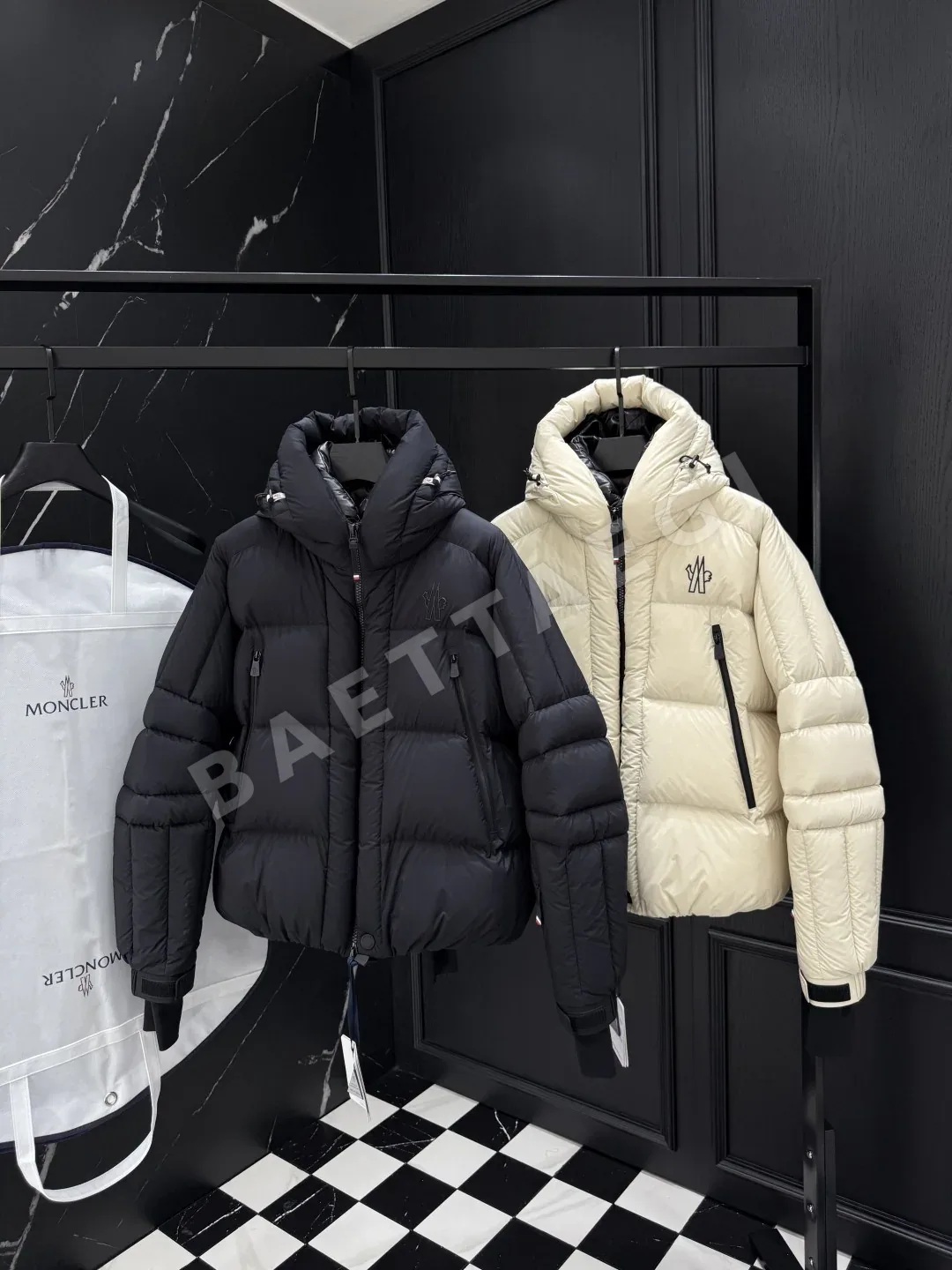 몽클레르 남성 구스 다운 패딩 상세 이미지 9
