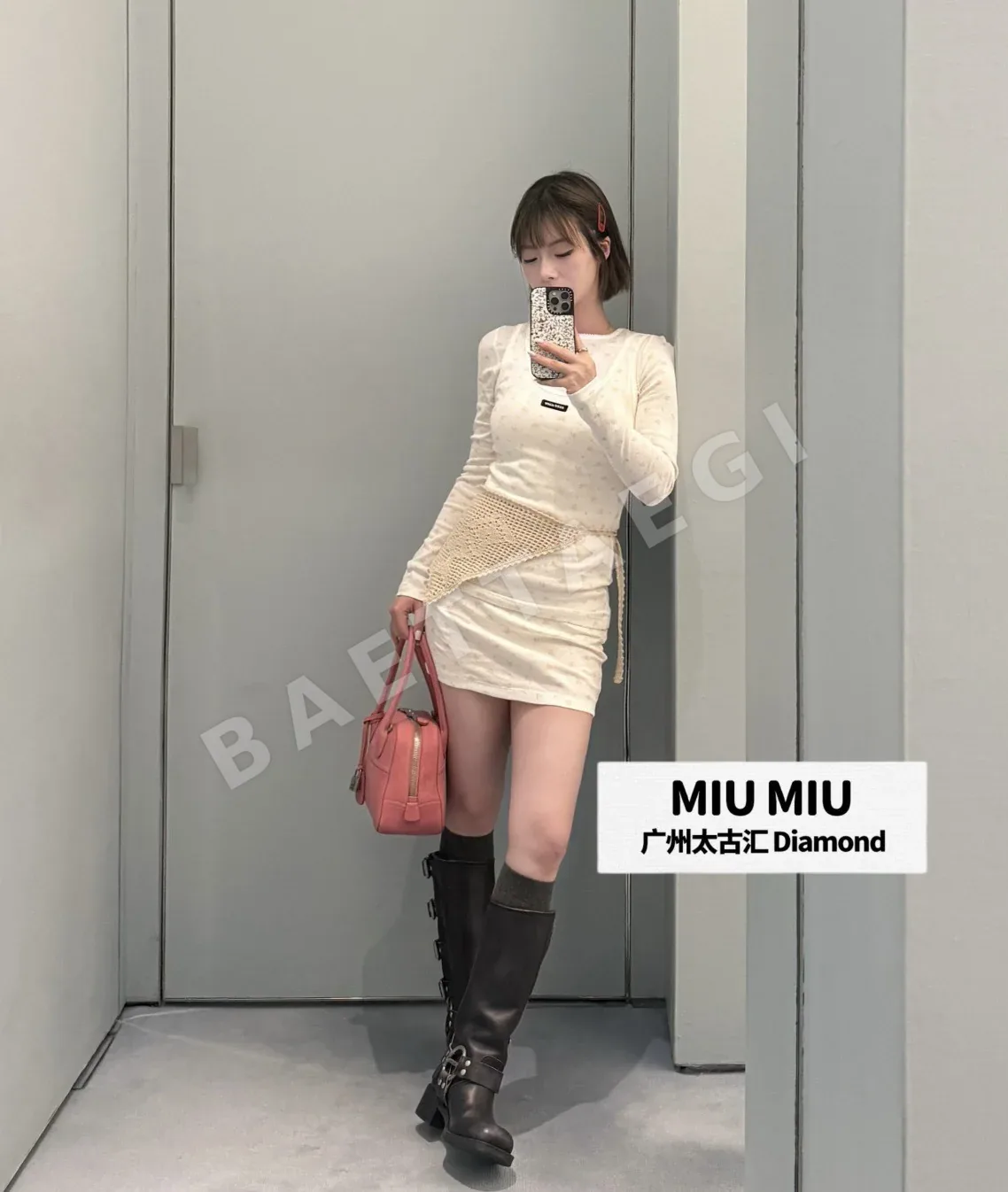 미우미우 플로럴 프린트 여성 민소매 탑 상세 이미지 6