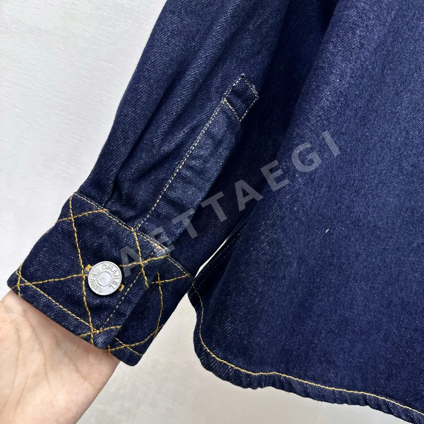 샤넬 다이아몬드 퀼팅 데님 긴팔 셔츠 재킷 상세 이미지 7