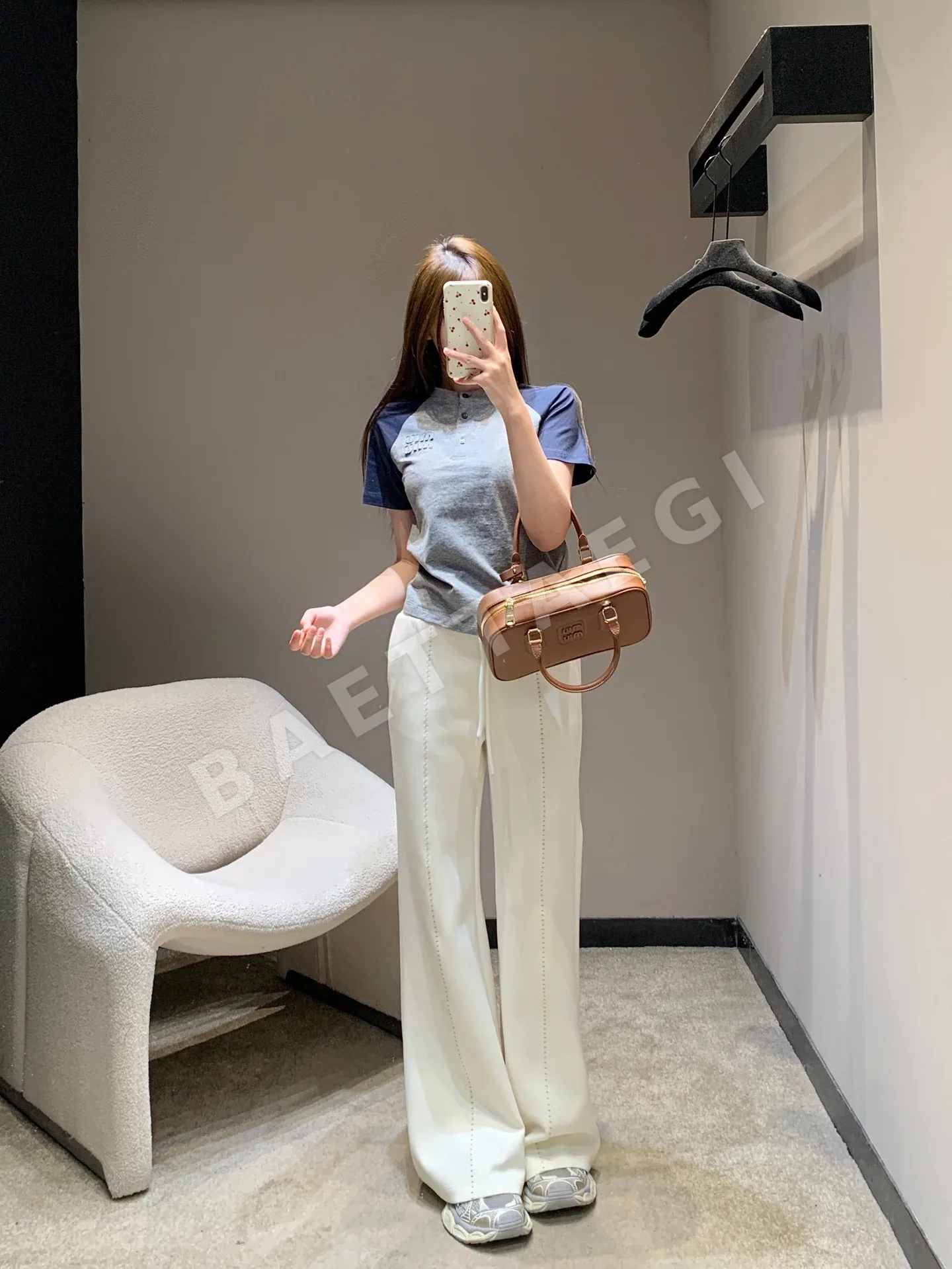 미우미우 컬러블록 크루넥 반팔 티셔츠 상세 이미지 6