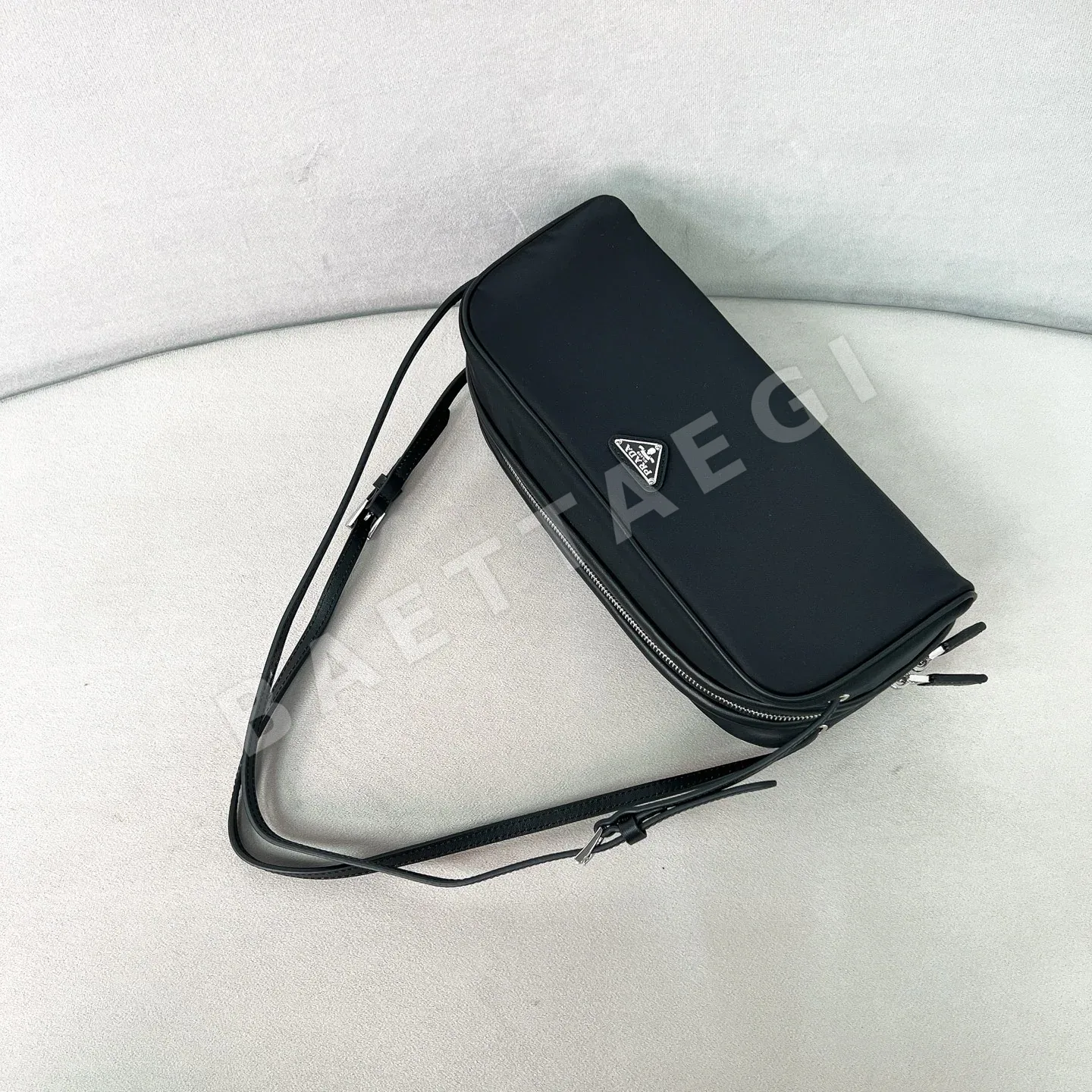 프라다 나일론 카프스킨 스윙 숄더백 1BC249 상세 이미지 5