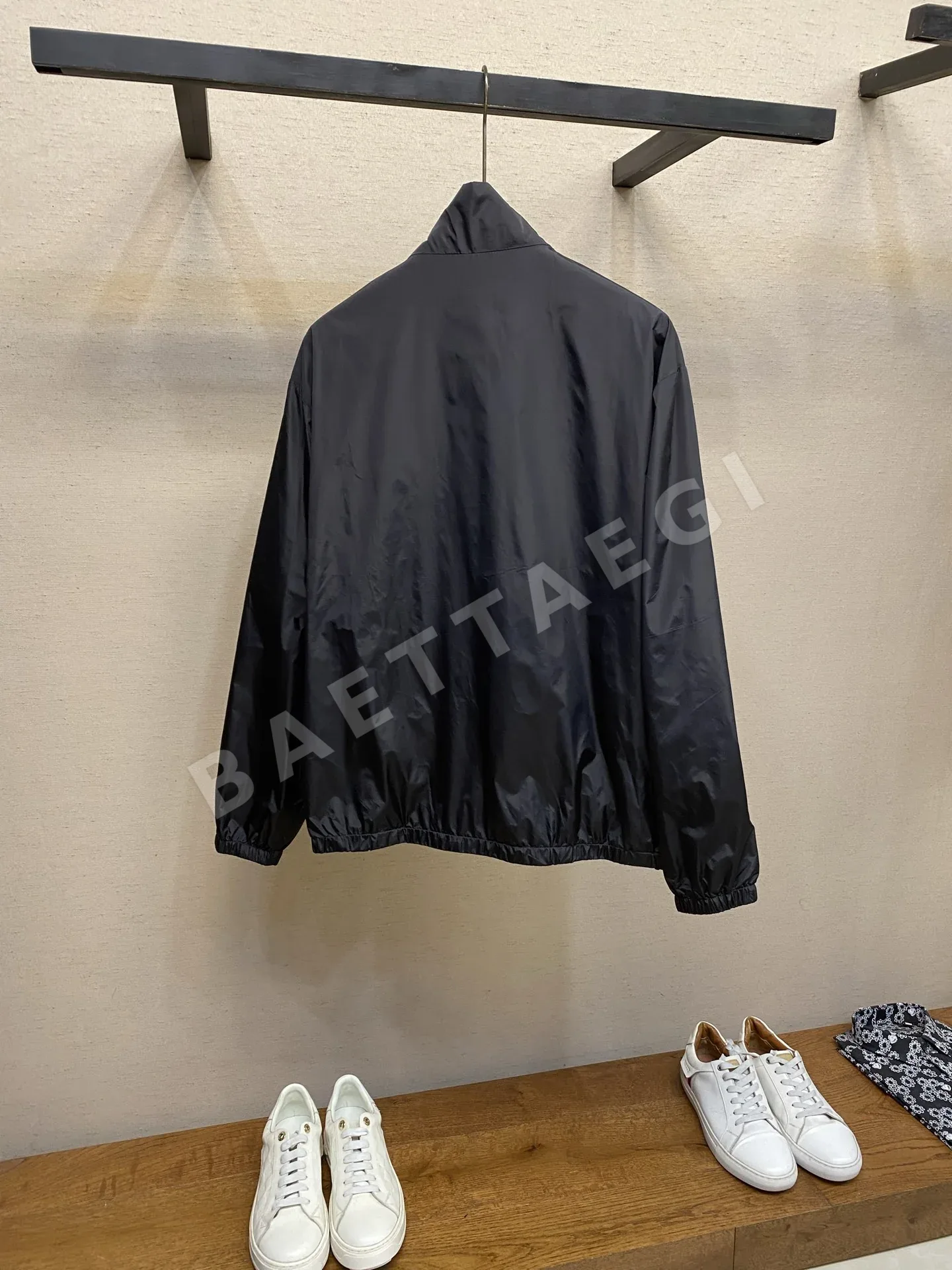 프라다 리버시블 스탠드카라 나일론 남성 자켓 상세 이미지 3
