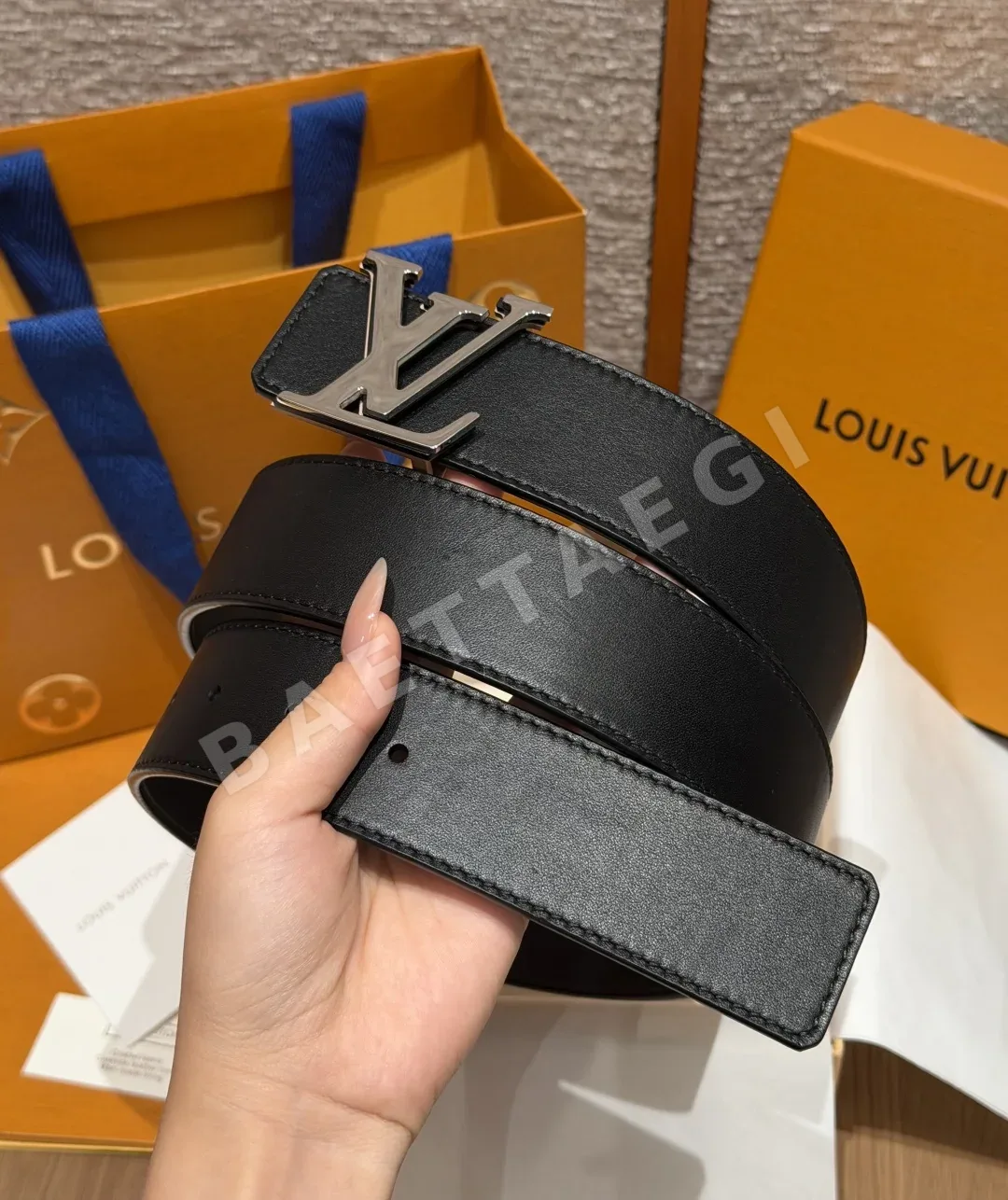 루이비통 옵틱 40mm 리버시블 소가죽 벨트 상세 이미지 2