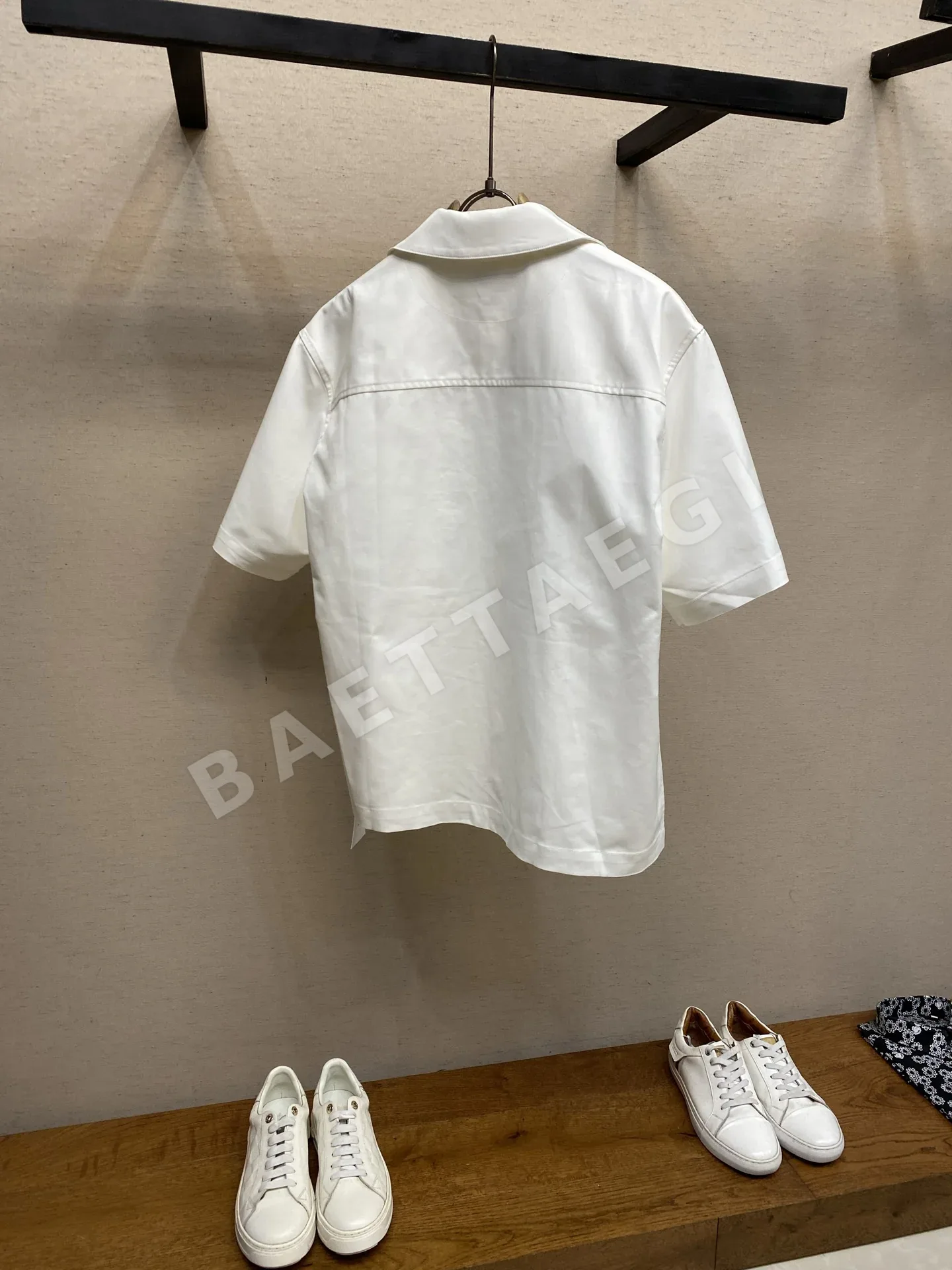 보테가베네타 남성 유니섹스 반팔 티셔츠 상세 이미지 2