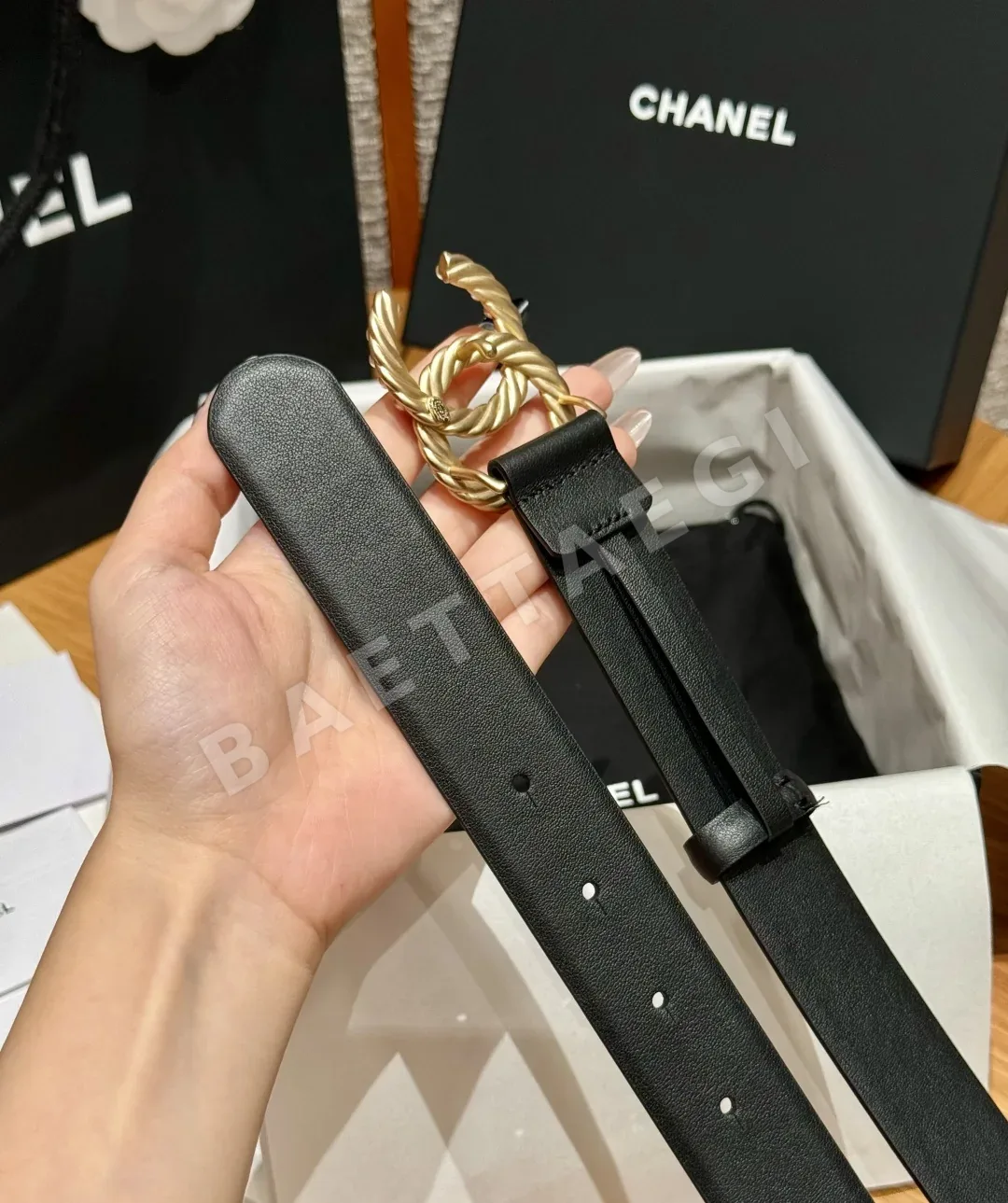 샤넬 클래식 더블 C 가죽 벨트 상세 이미지 5